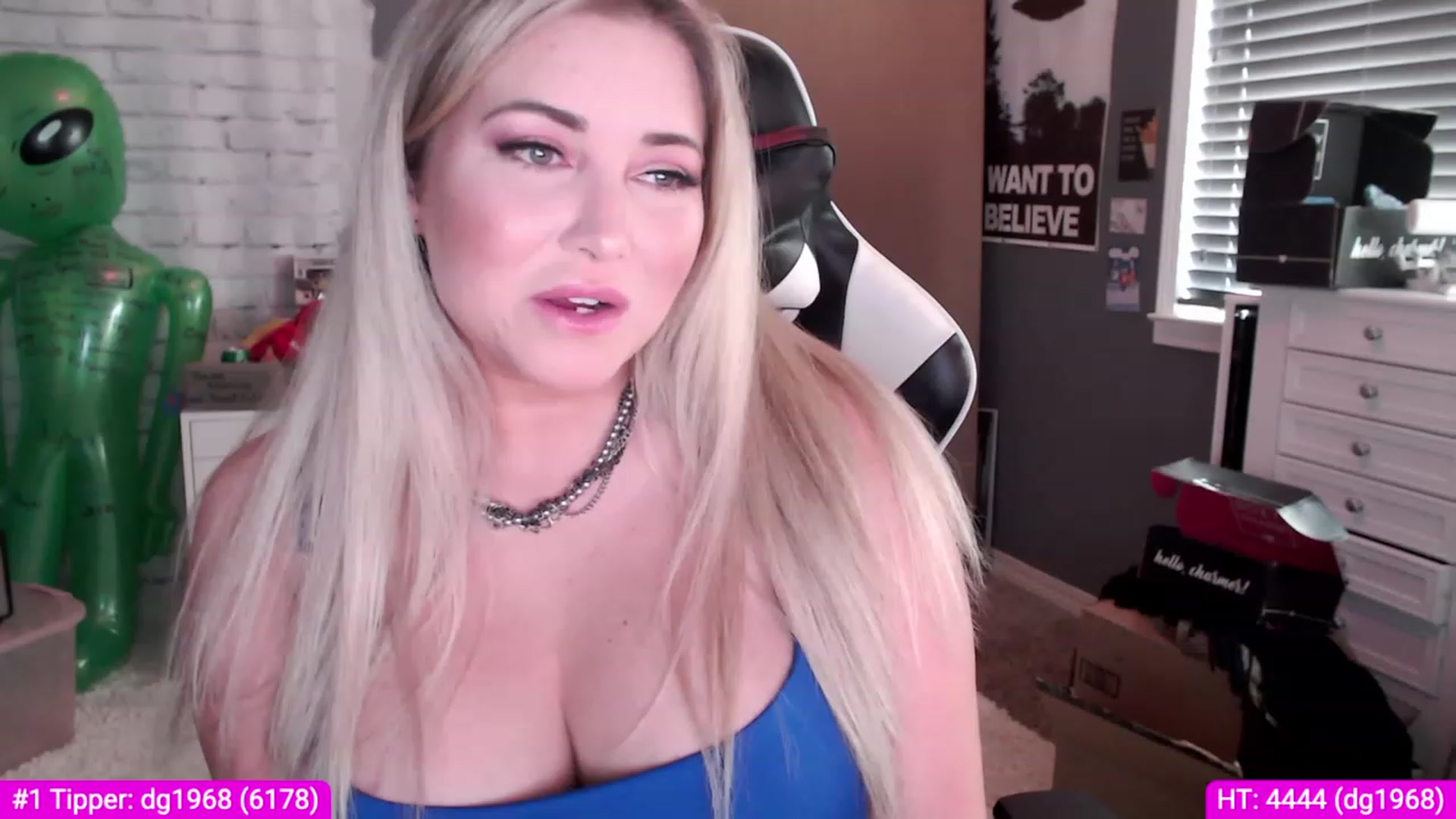 Gallery image thumbnail from Harli_Lotts's myfreecams stream on, 03/07/2023, 19:17 image 16 of 20
