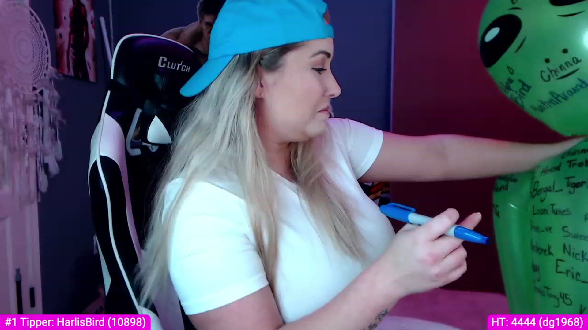 Gallery image thumbnail from Harli_Lotts's myfreecams stream on, 03/14/2023, 18:15 image 2 of 20
