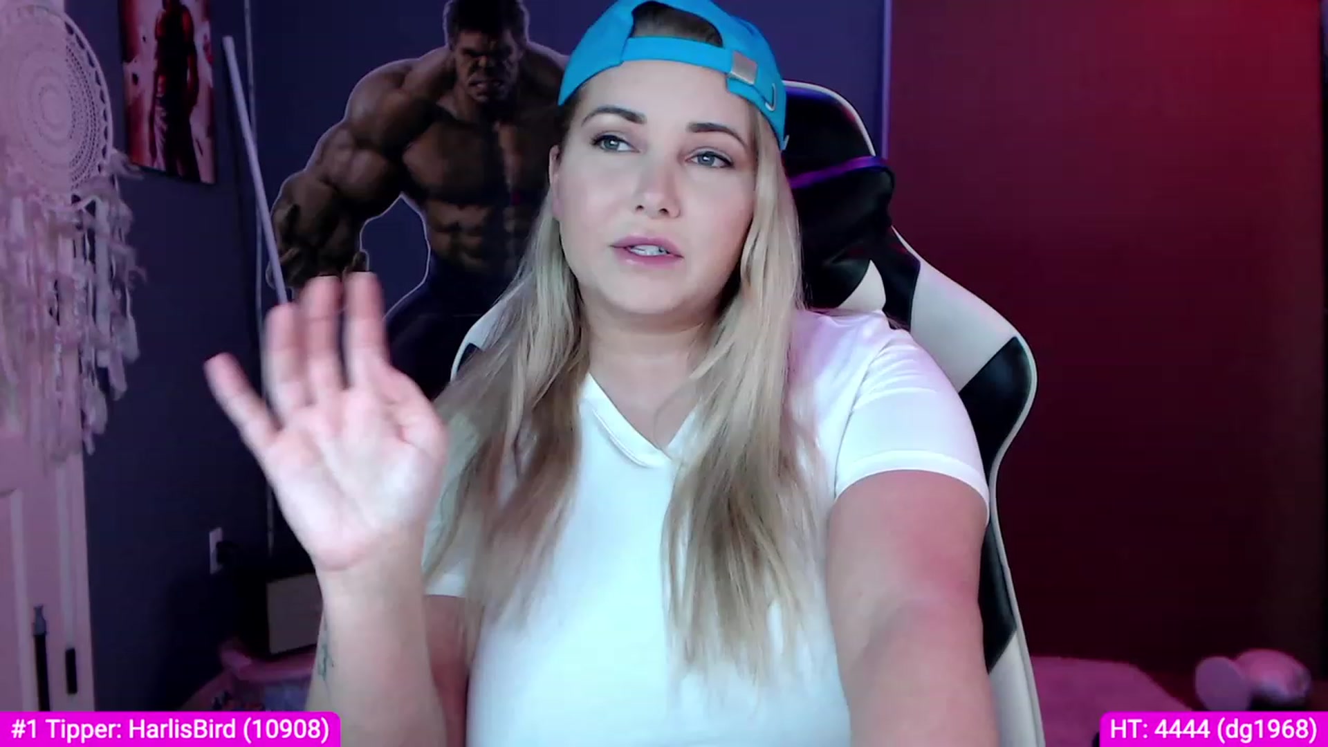 Gallery image thumbnail from Harli_Lotts's myfreecams stream on, 03/14/2023, 18:15 image 6 of 20