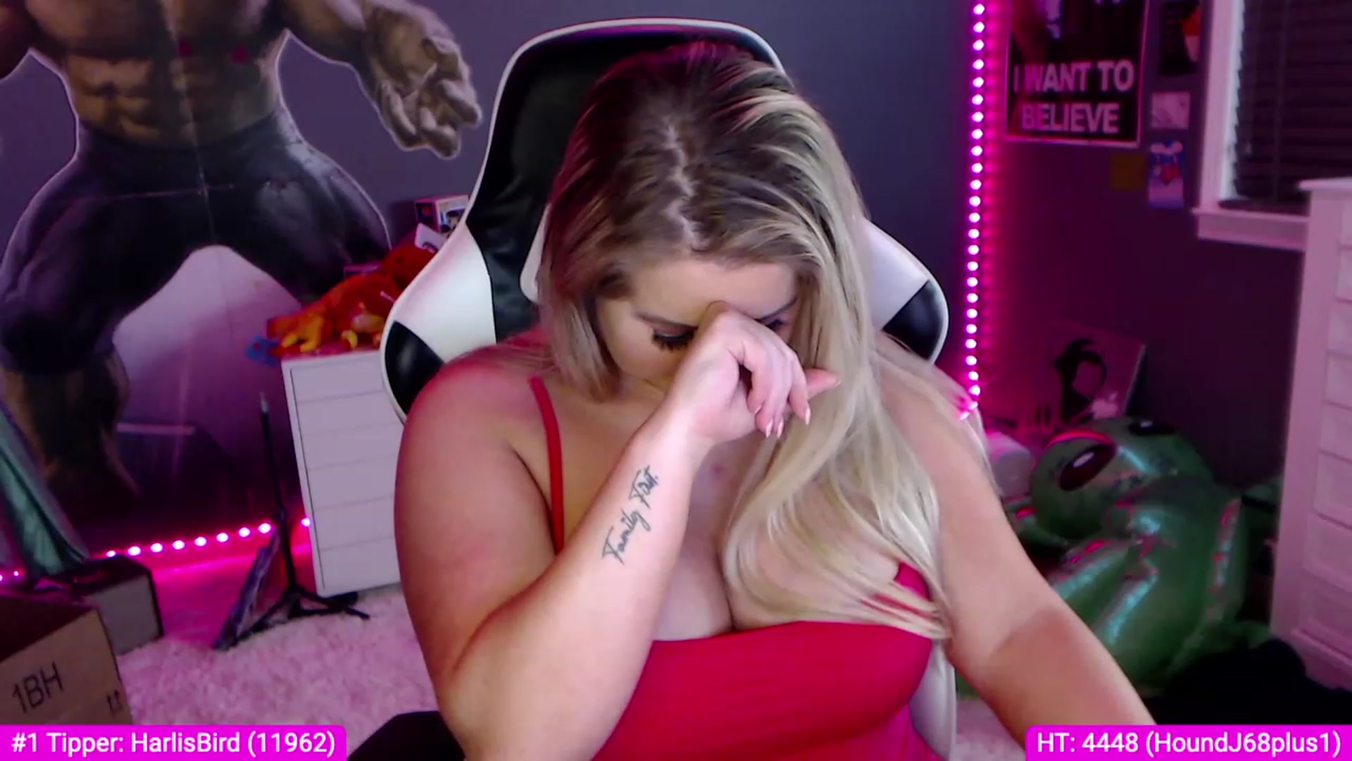 Gallery image thumbnail from Harli_Lotts's myfreecams stream on, 04/15/2023, 02:55 image 10 of 20