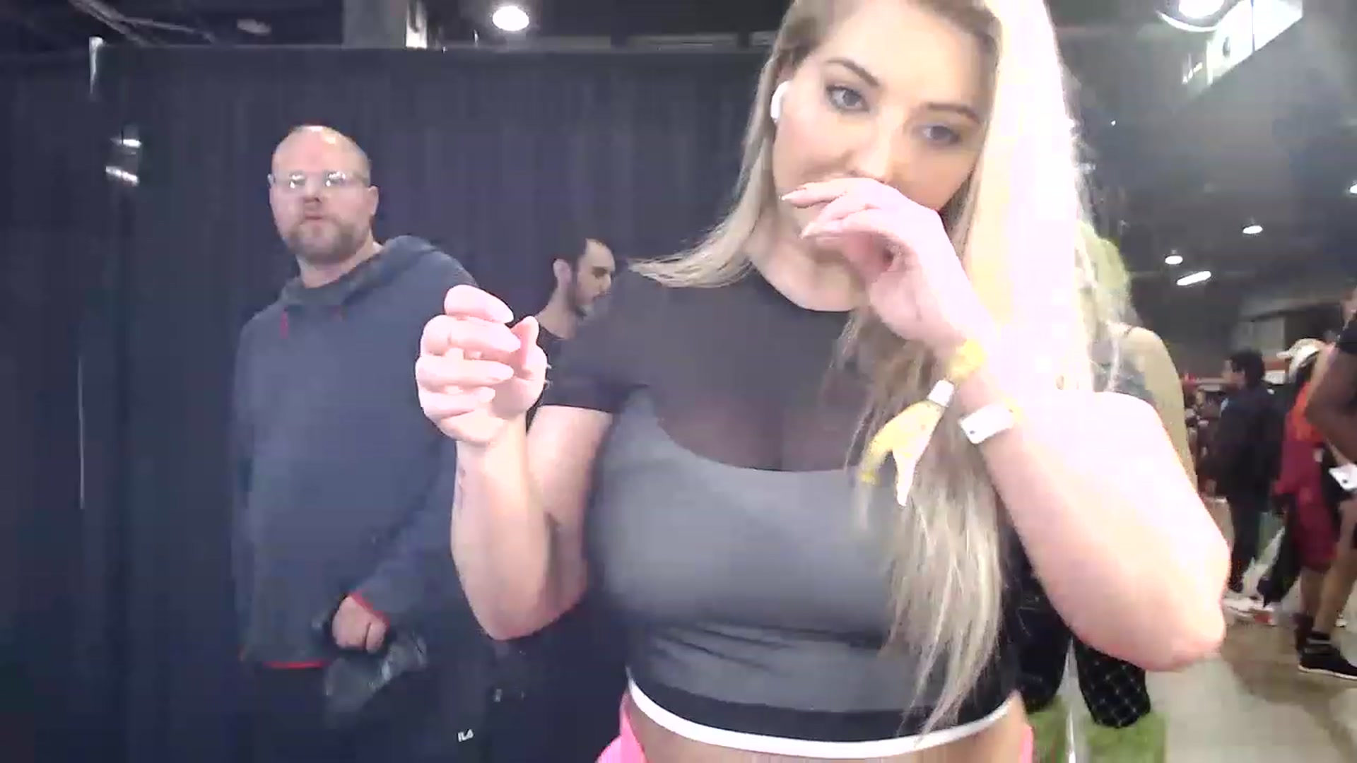 Gallery image thumbnail from Harli_Lotts's myfreecams stream on, 04/22/2023, 22:32 image 10 of 20