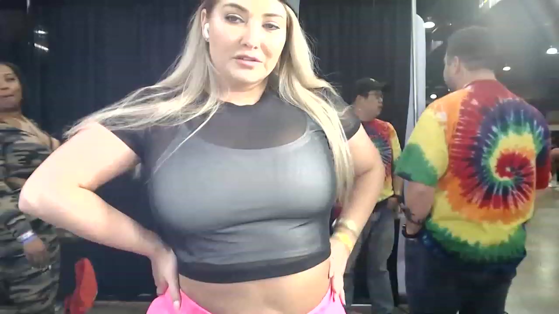 Gallery image thumbnail from Harli_Lotts's myfreecams stream on, 04/22/2023, 22:32 image 1 of 20