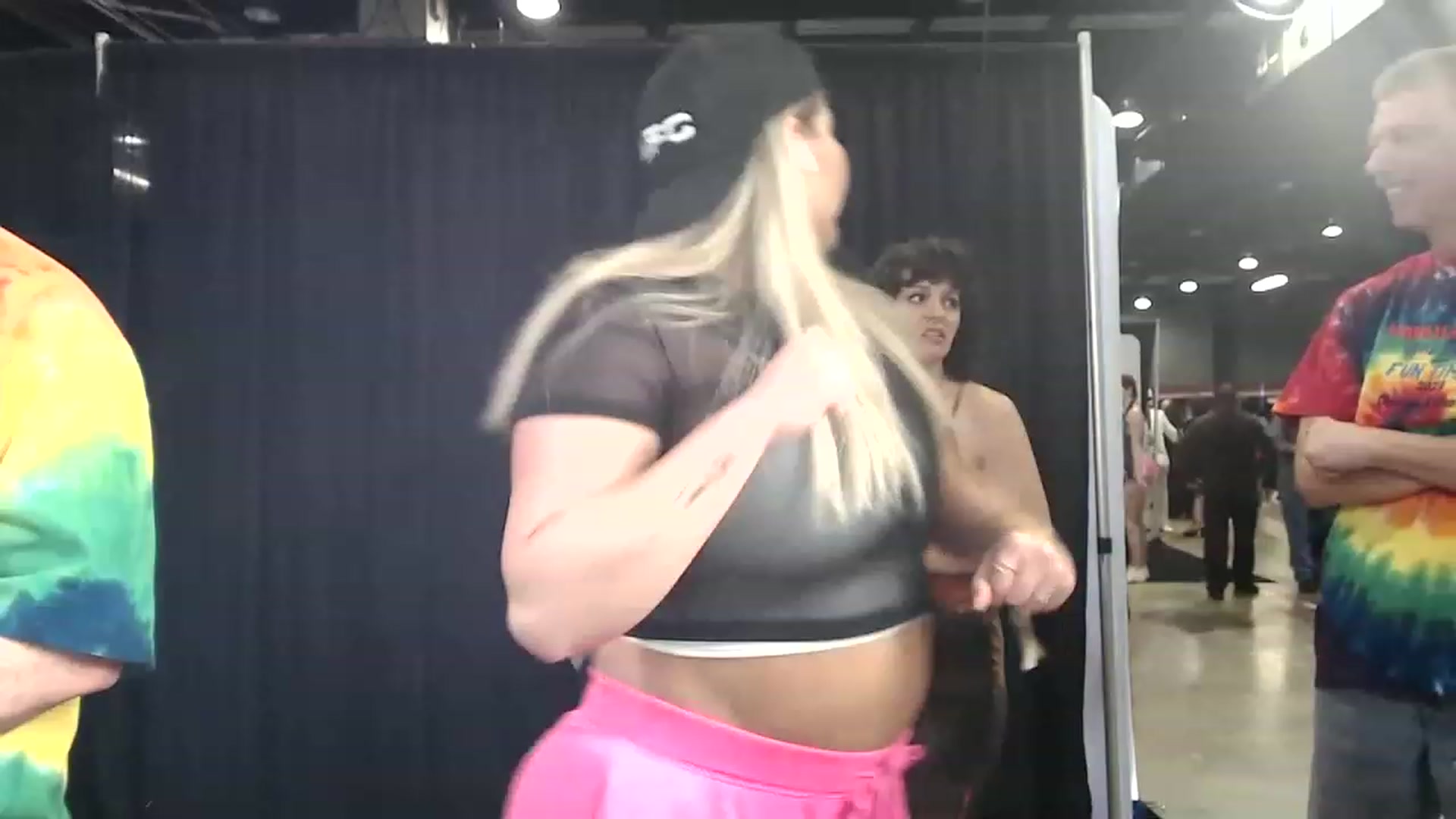 Gallery image thumbnail from Harli_Lotts's myfreecams stream on, 04/22/2023, 22:32 image 2 of 20