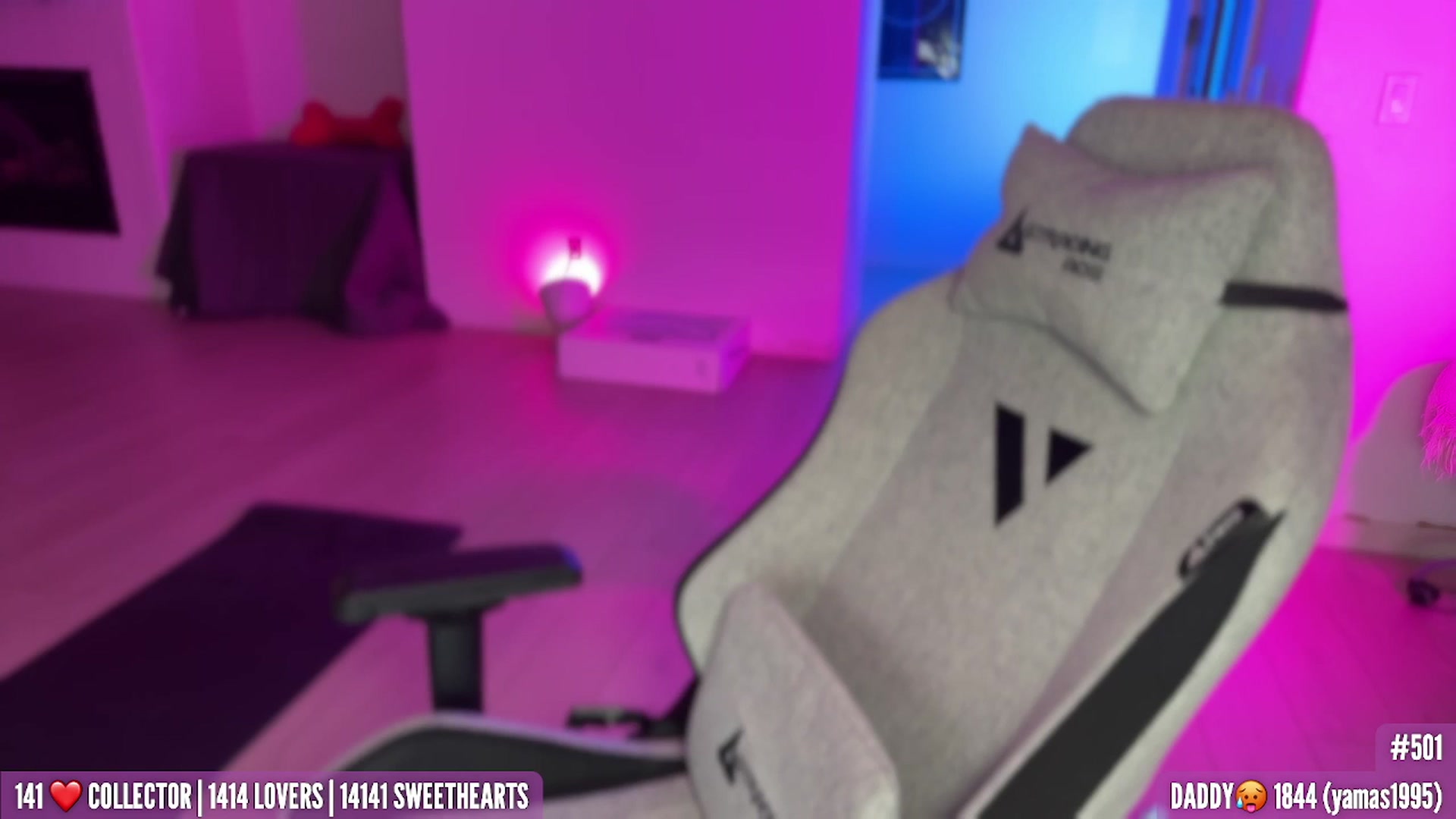 Gallery image thumbnail from HarloweBlue's myfreecams stream on, 02/07/2023, 03:30 image 2 of 20