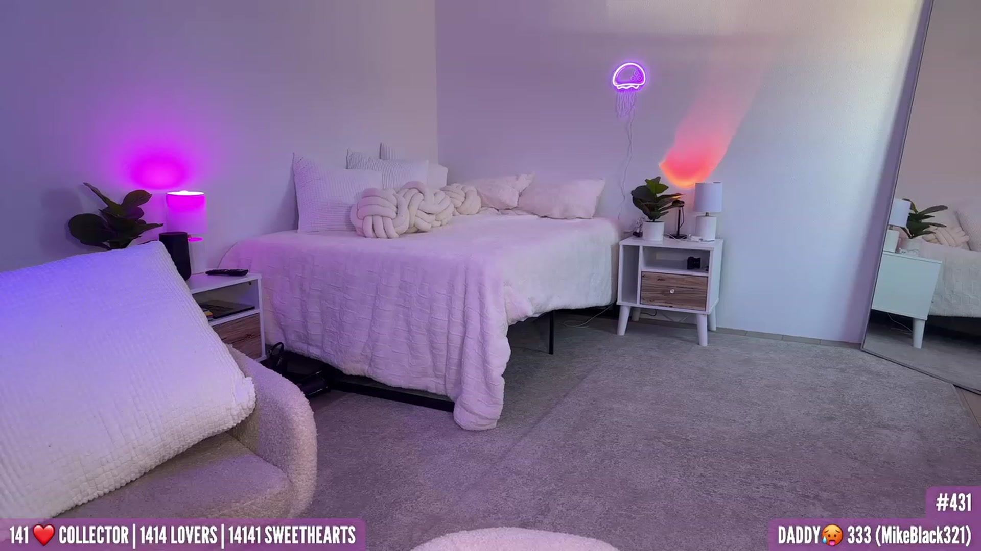 Gallery image thumbnail from HarloweBlue's myfreecams stream on, 02/12/2023, 22:25 image 9 of 20