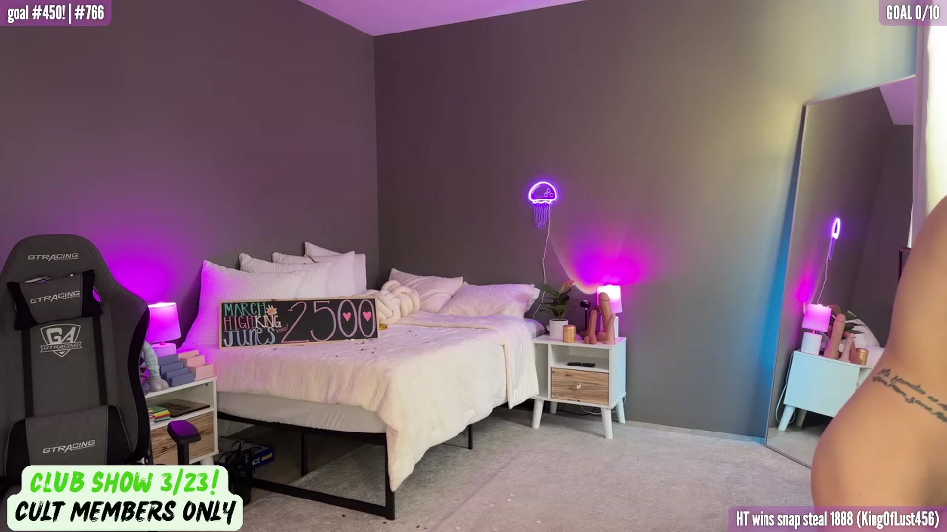Gallery image thumbnail from HarloweBlue's myfreecams stream on, 03/21/2023, 02:50 image 9 of 20