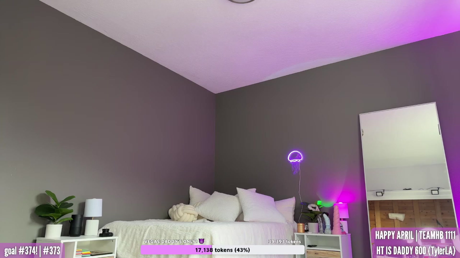 Gallery image thumbnail from HarloweBlue's myfreecams stream on, 04/09/2023, 01:41 image 10 of 20