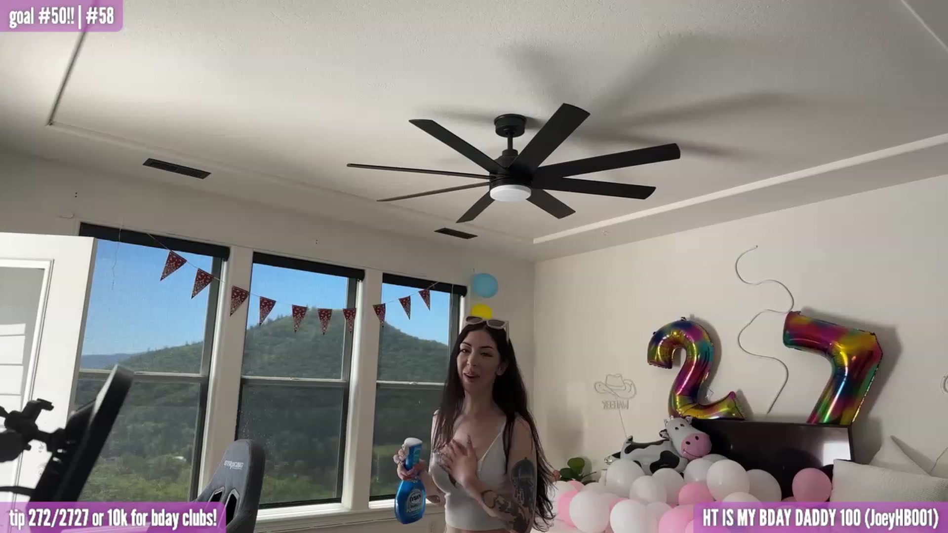 Gallery image thumbnail from HarloweBlue's myfreecams stream on, 05/13/2023, 18:17 image 19 of 20