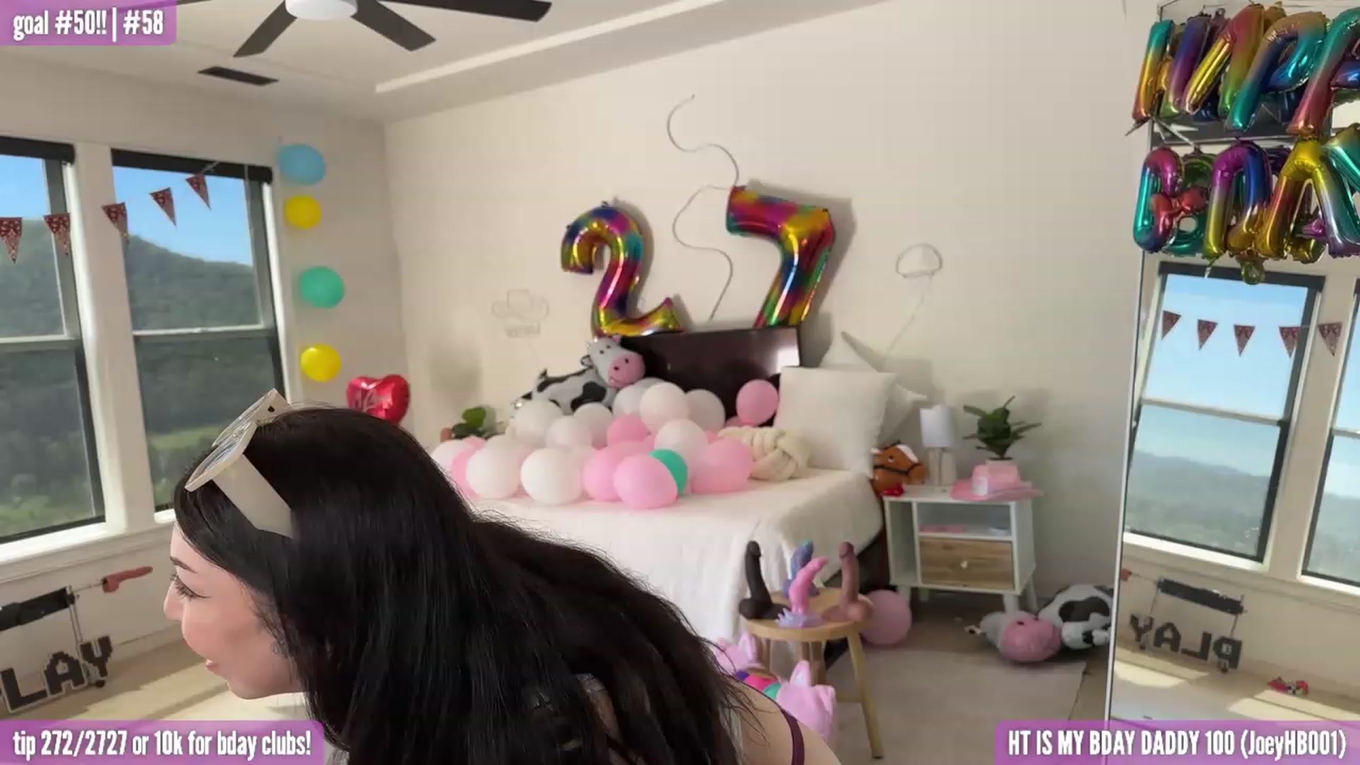 Gallery image thumbnail from HarloweBlue's myfreecams stream on, 05/13/2023, 18:17 image 17 of 20