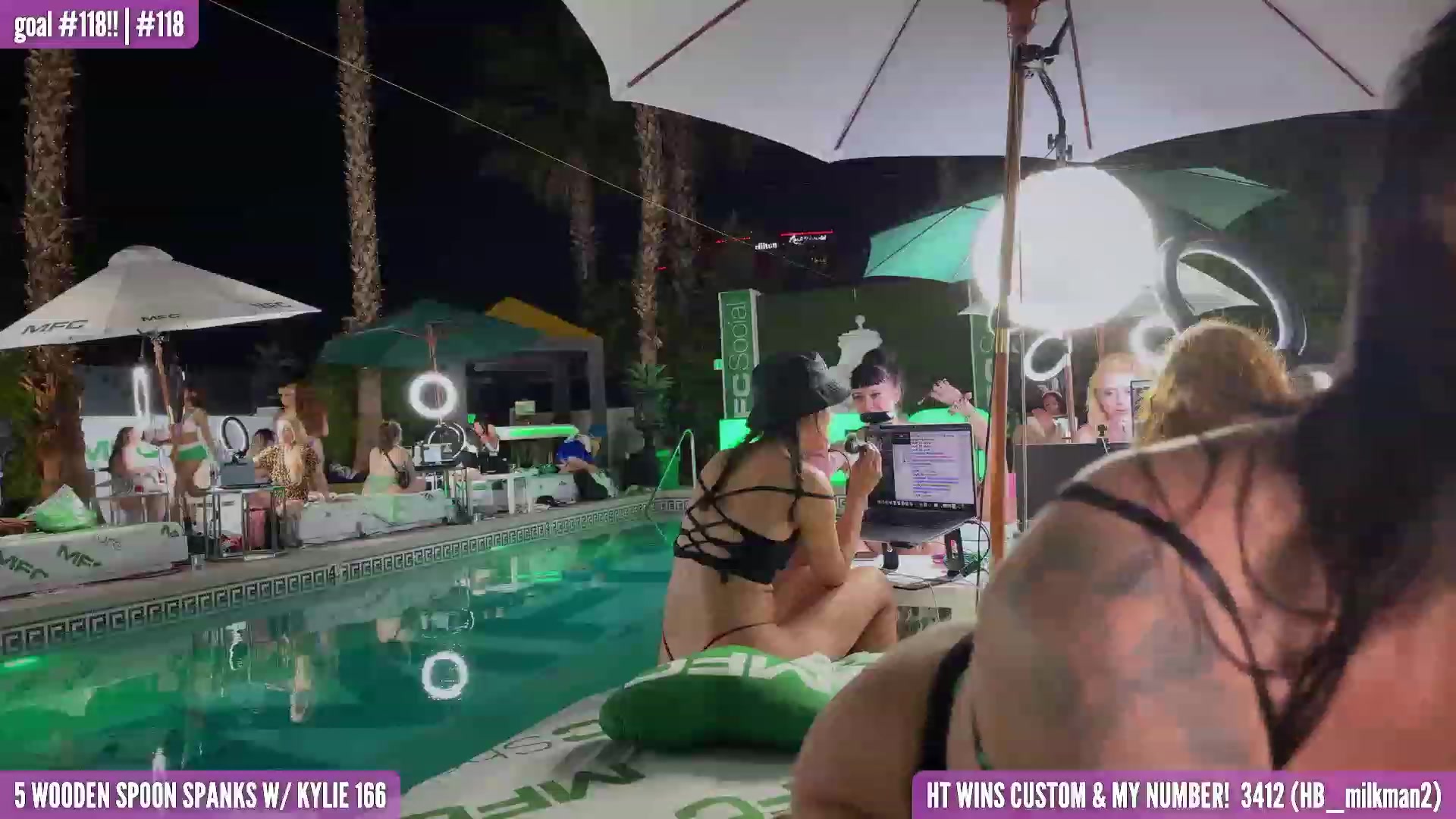 Gallery image thumbnail from HarloweBlue's myfreecams stream on, 05/25/2023, 03:38 image 19 of 20