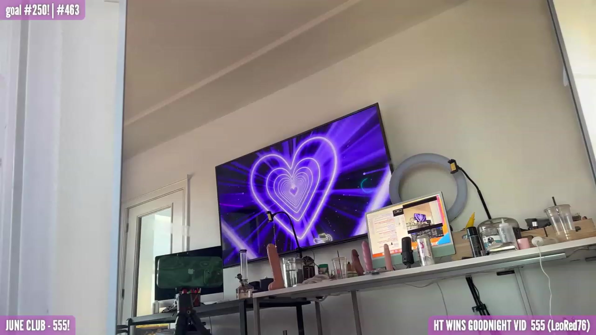 Gallery image thumbnail from HarloweXo's myfreecams stream on, 06/04/2023, 02:45 image 5 of 20