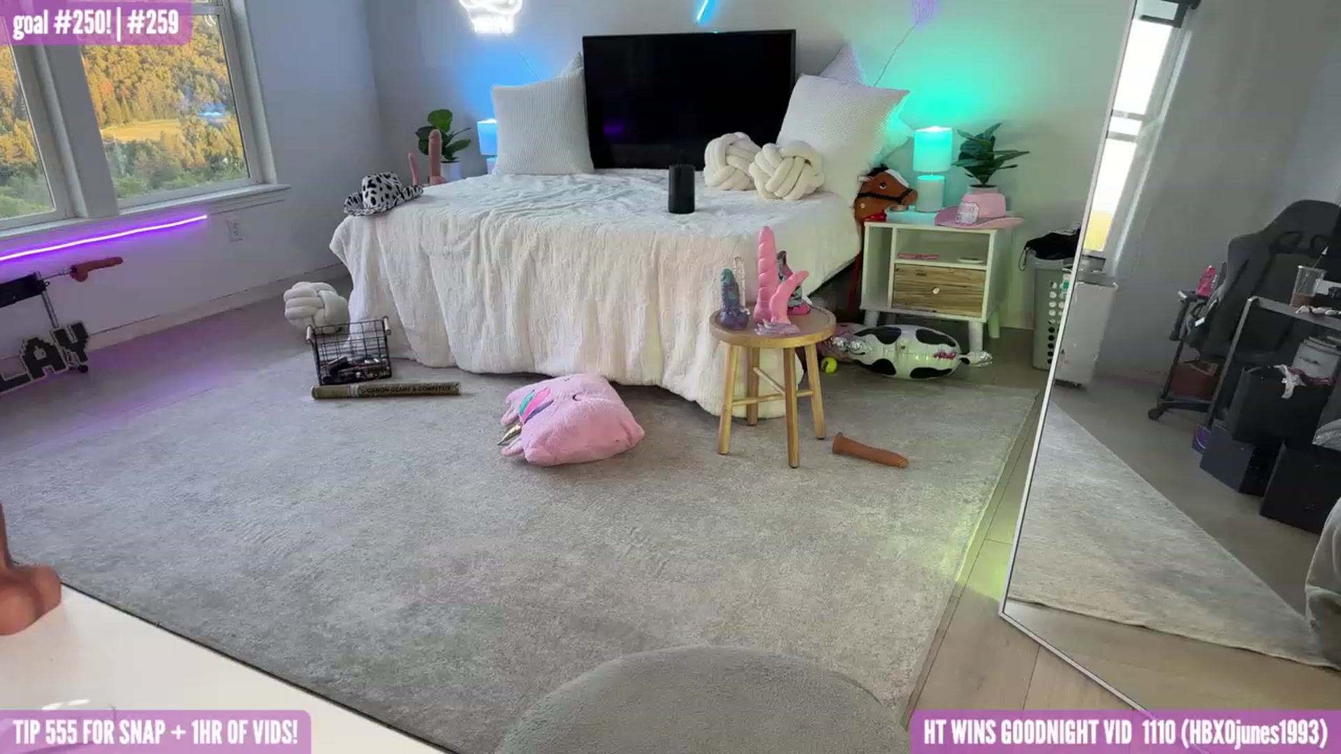 Gallery image thumbnail from HarloweXo's myfreecams stream on, 06/10/2023, 03:32 image 16 of 20