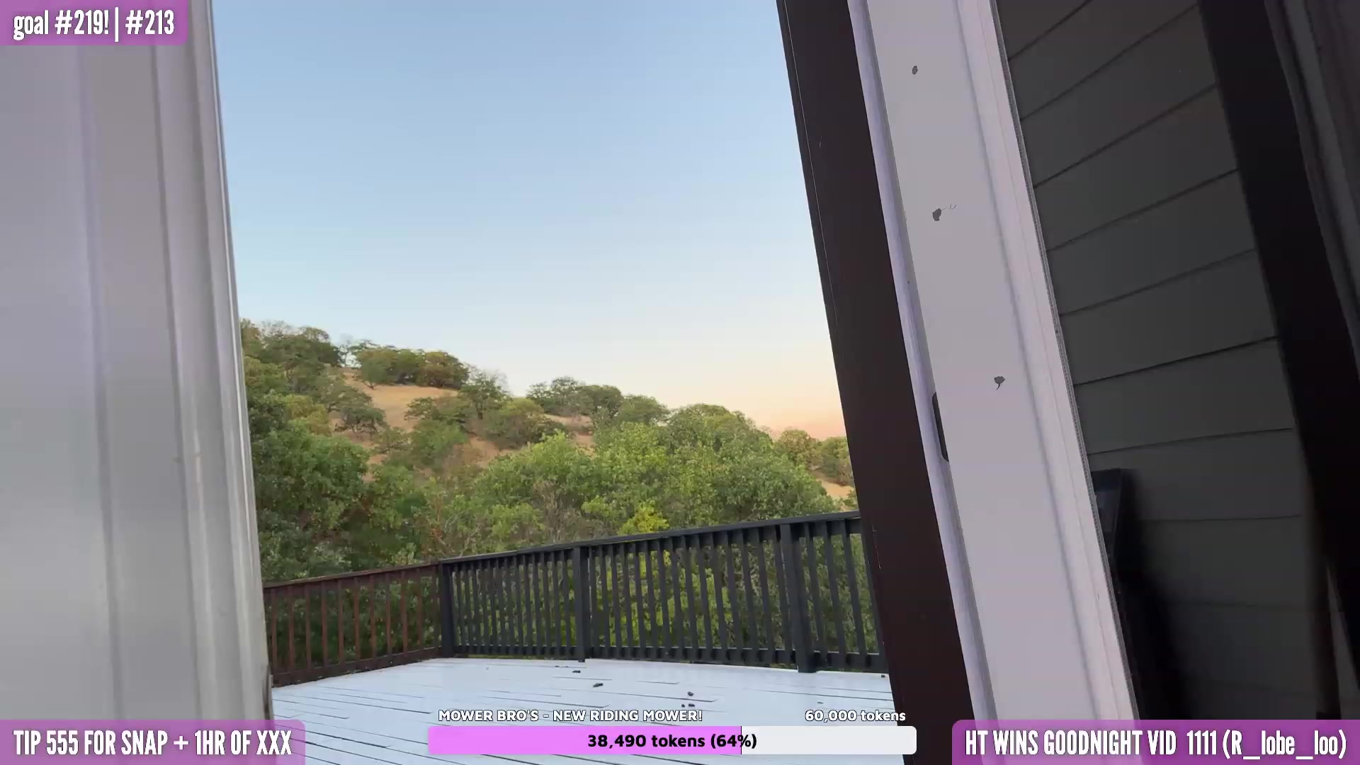 Gallery image thumbnail from HarloweXo's myfreecams stream on, 06/14/2023, 04:57 image 10 of 20