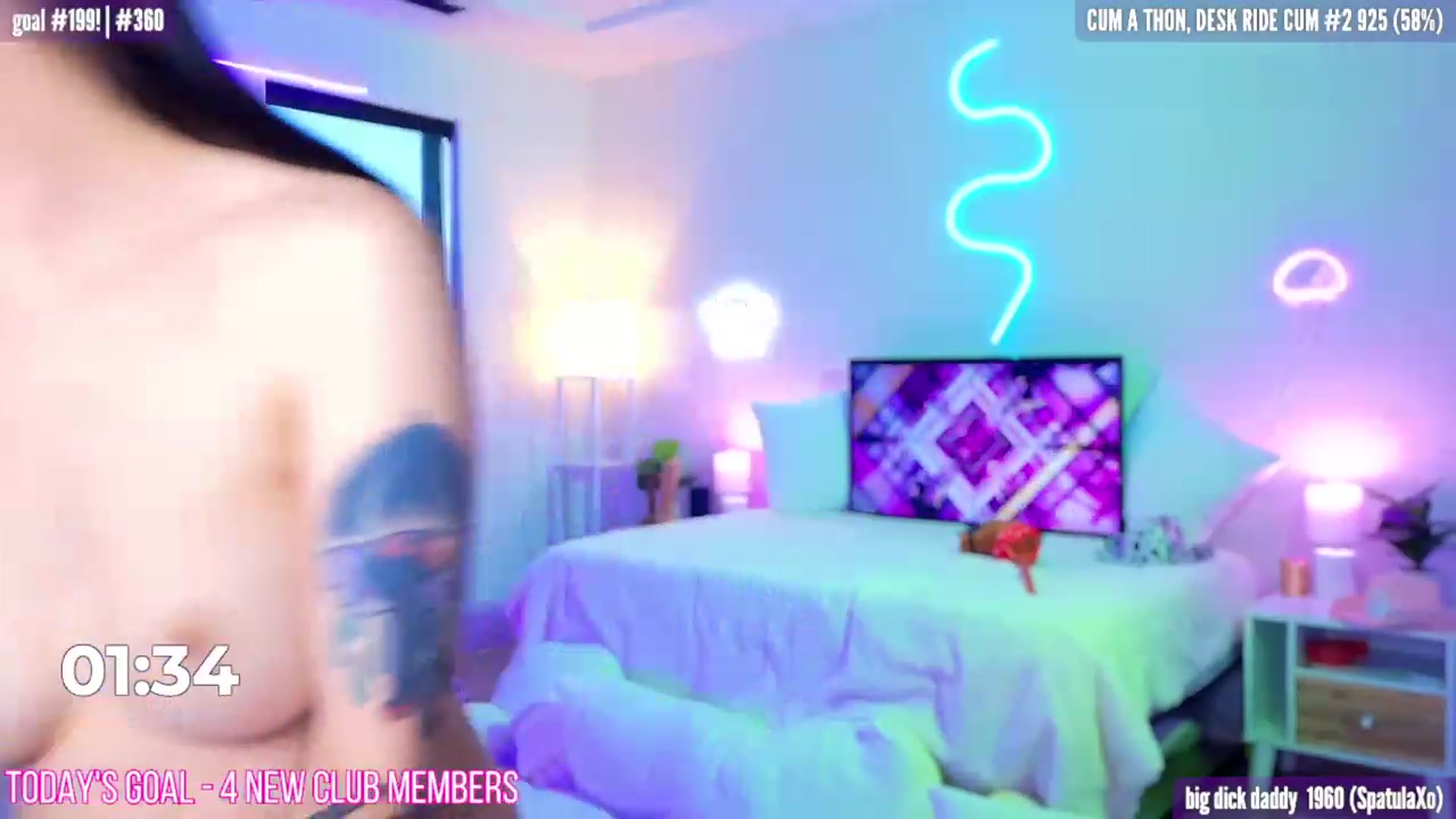 Gallery image thumbnail from HarloweXo's myfreecams stream on, 07/15/2023, 02:59 image 14 of 20