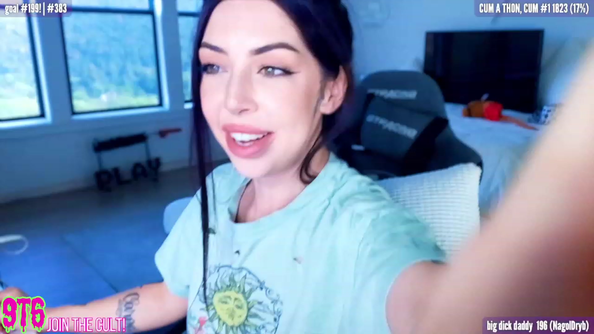 Gallery image thumbnail from HarloweXo's myfreecams stream on, 07/16/2023, 01:26 image 2 of 20