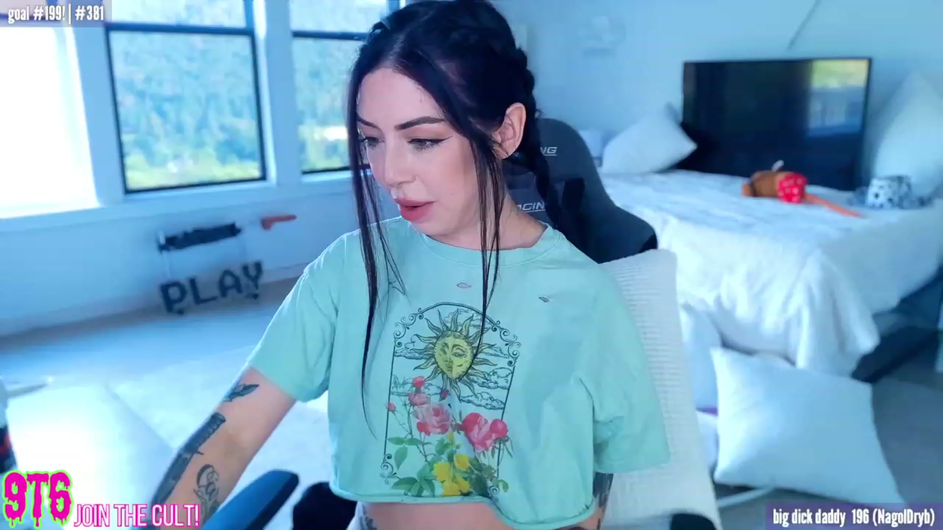 Gallery image thumbnail from HarloweXo's myfreecams stream on, 07/16/2023, 01:36 image 1 of 20