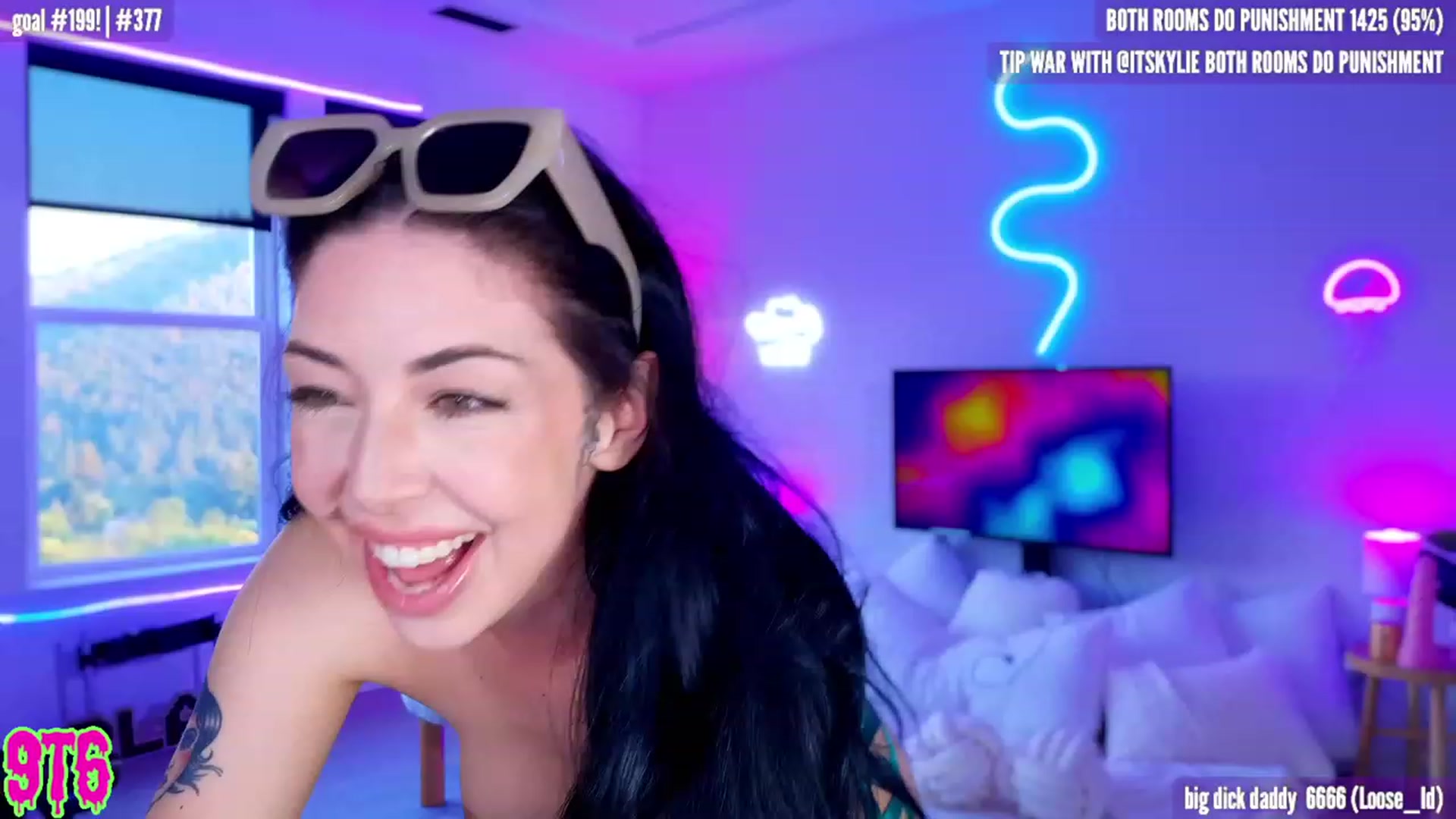 Gallery image thumbnail from HarloweXo's myfreecams stream on, 08/01/2023, 03:54 image 4 of 20