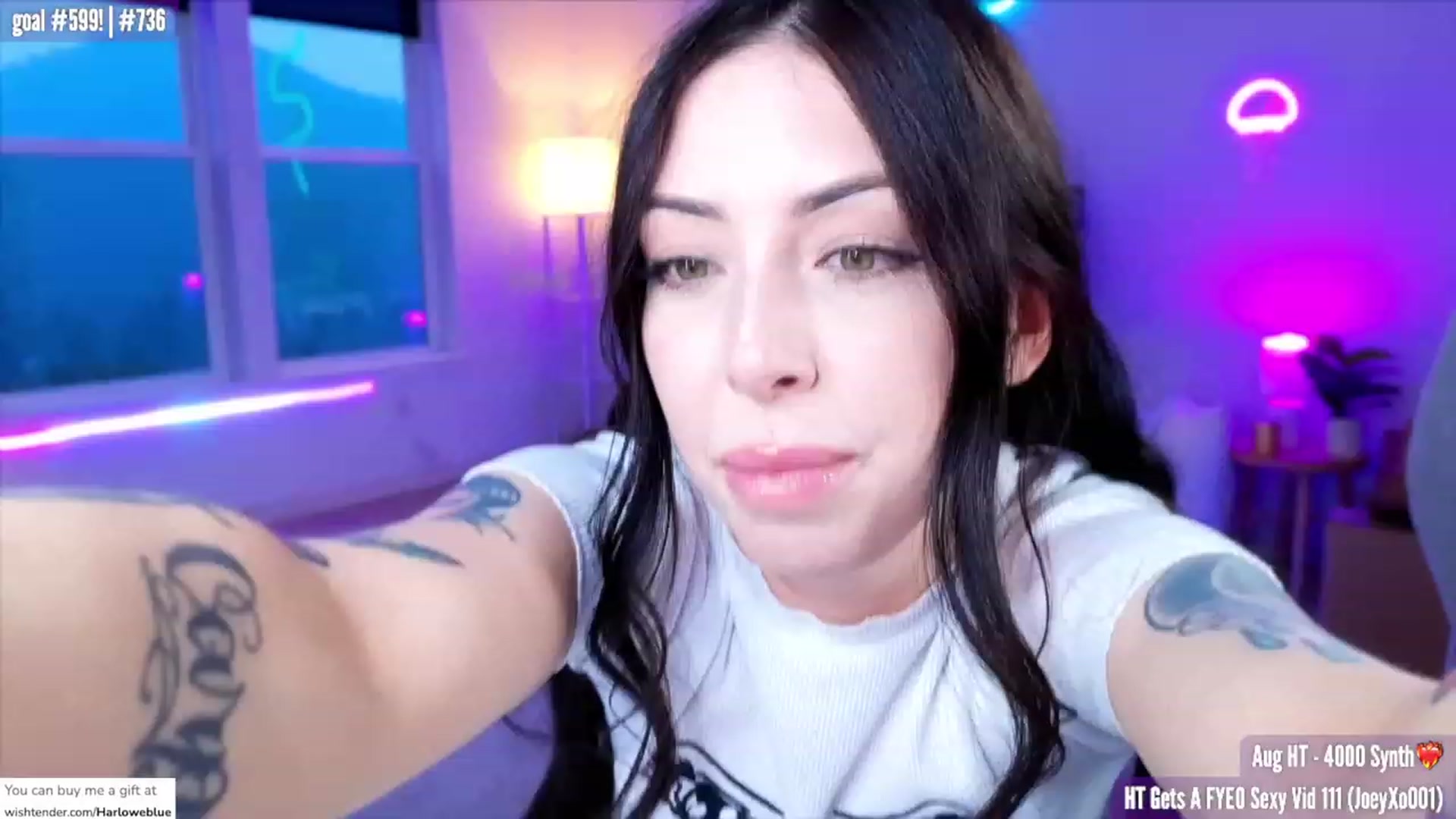 Gallery image thumbnail from HarloweXo's myfreecams stream on, 08/25/2023, 03:22 image 15 of 20
