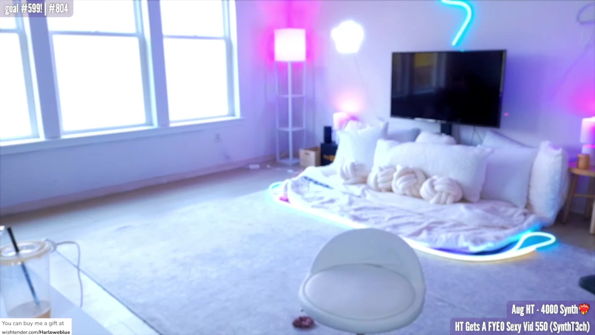 Gallery image thumbnail from HarloweXo's myfreecams stream on, 08/27/2023, 01:29 image 13 of 20