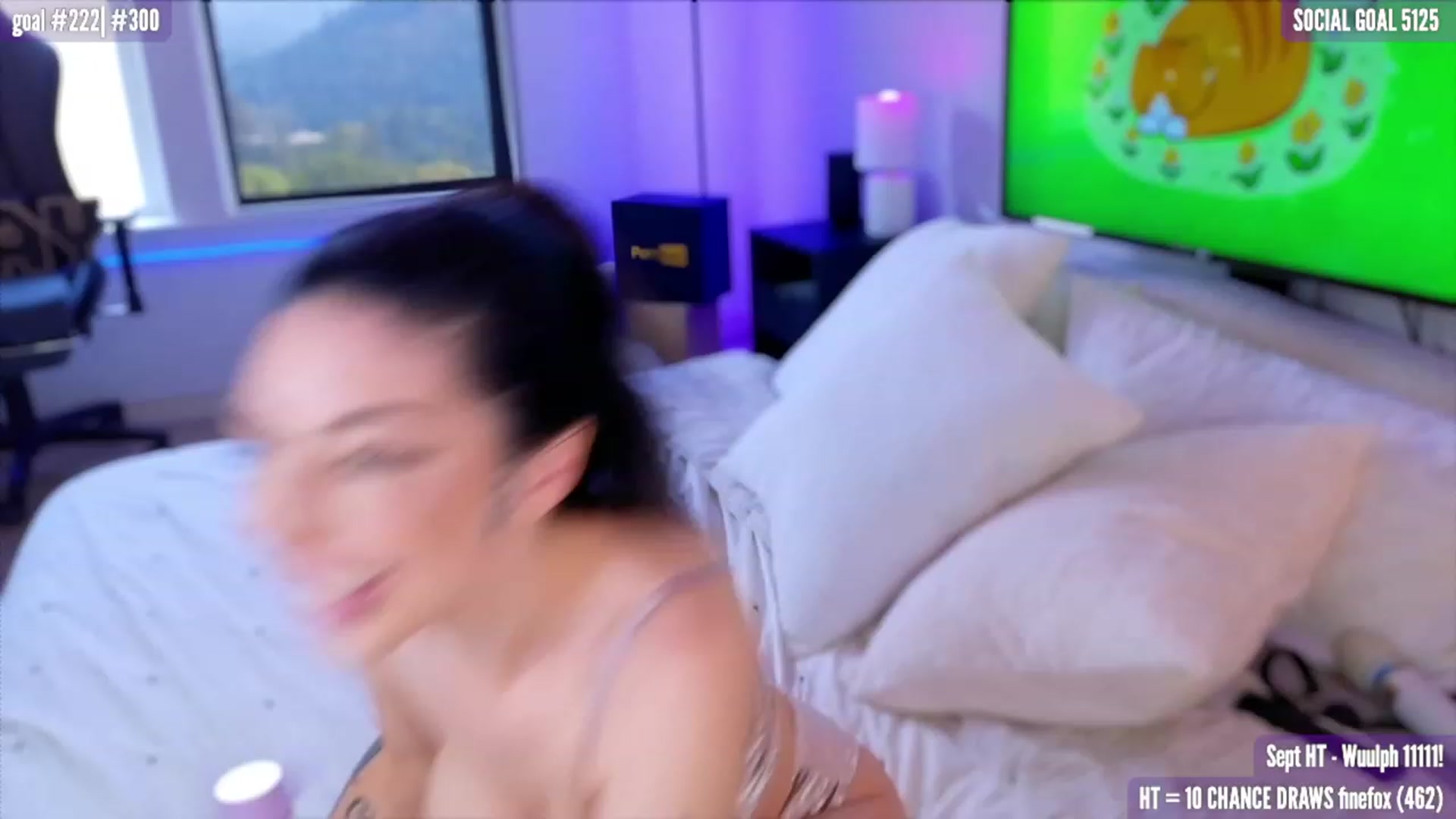 Gallery image thumbnail from HarloweXo's myfreecams stream on, 09/17/2023, 01:44 image 5 of 20