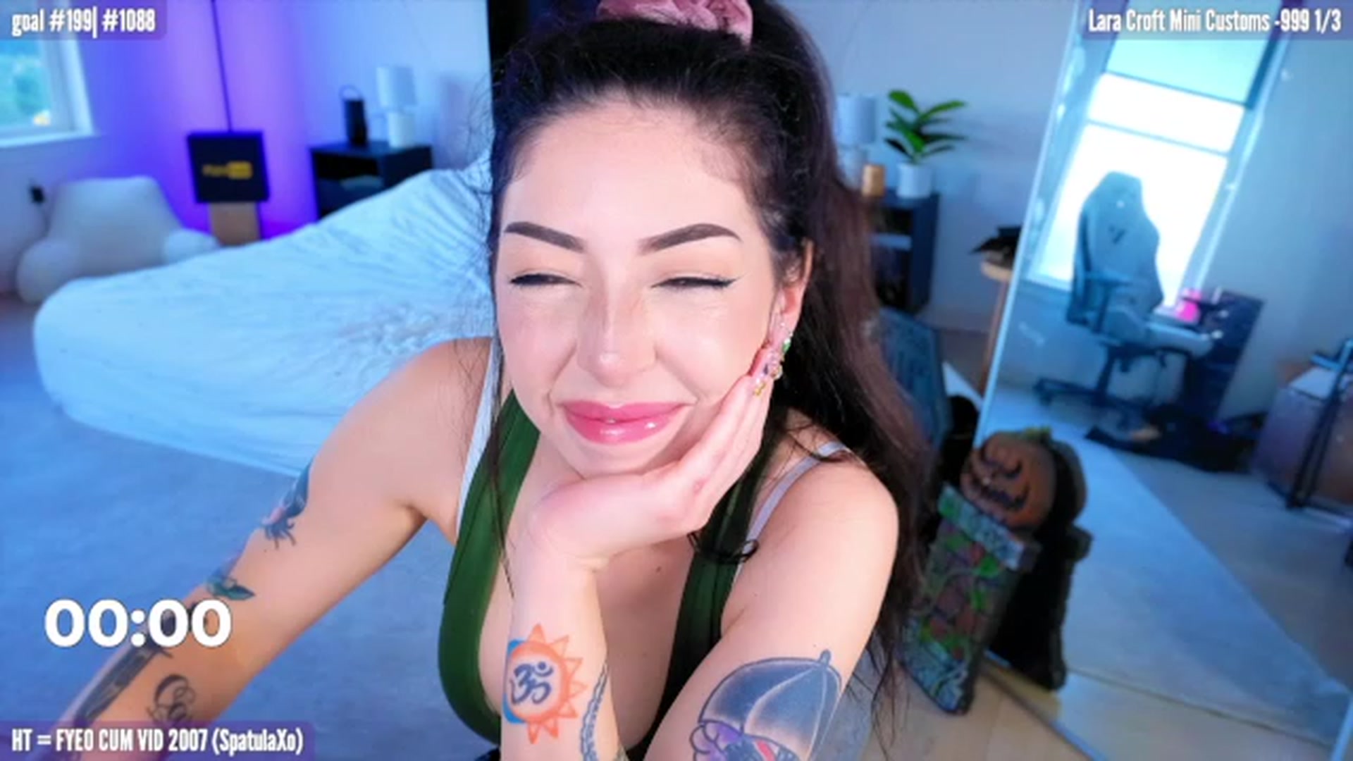 Gallery image thumbnail from Harloween's myfreecams stream on, 10/04/2023, 01:35 image 18 of 20