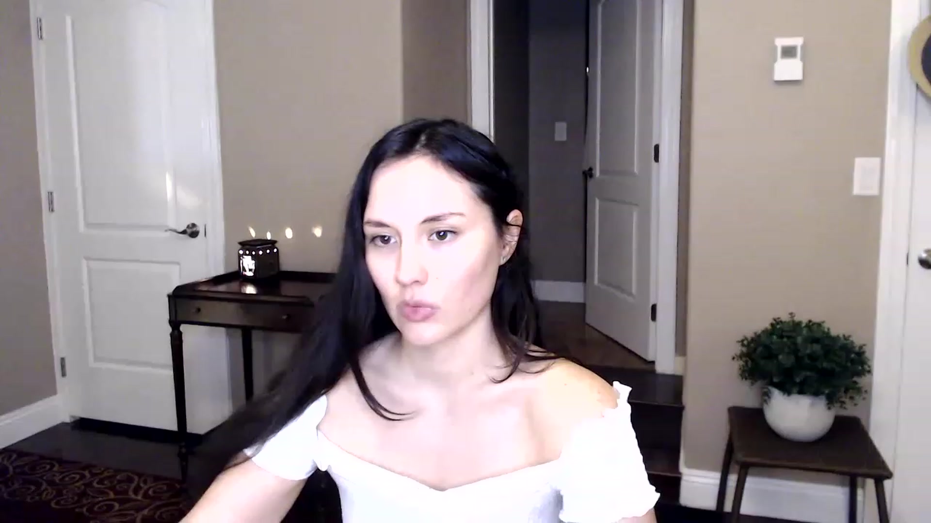 Gallery image thumbnail from Harmony's myfreecams stream on, 12/20/2022, 01:54 image 7 of 20