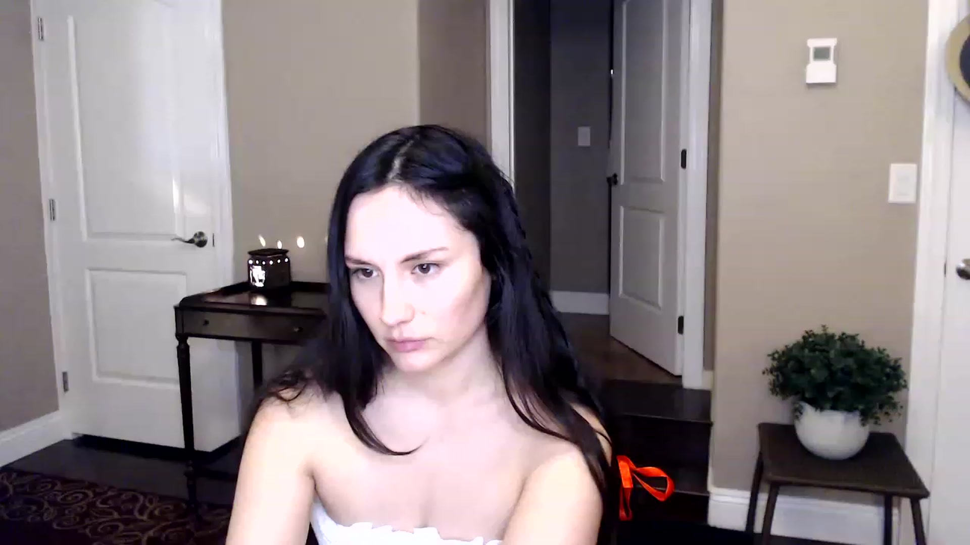 Gallery image thumbnail from Harmony's myfreecams stream on, 12/20/2022, 01:54 image 15 of 20