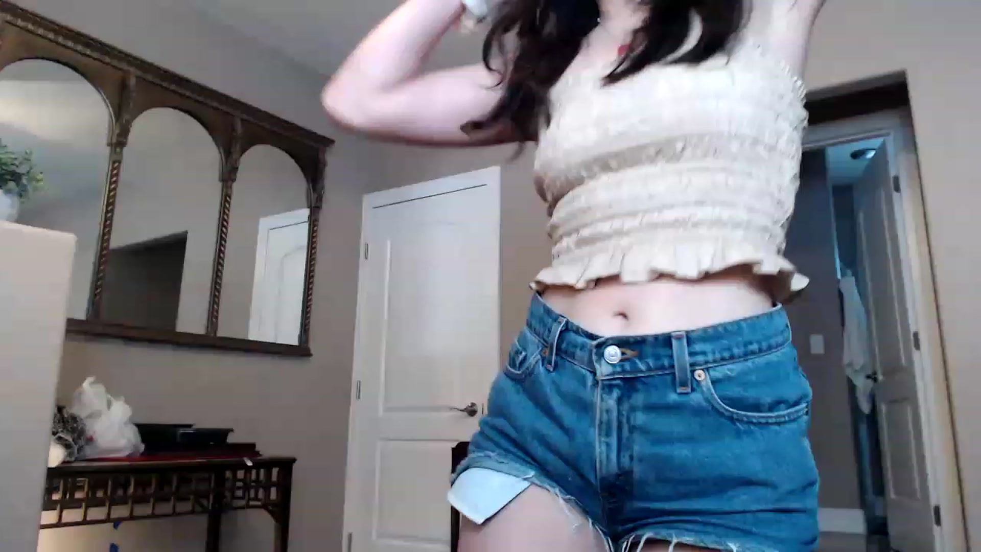 Gallery image thumbnail from Harmony's myfreecams stream on, 01/03/2023, 24:30 image 9 of 20