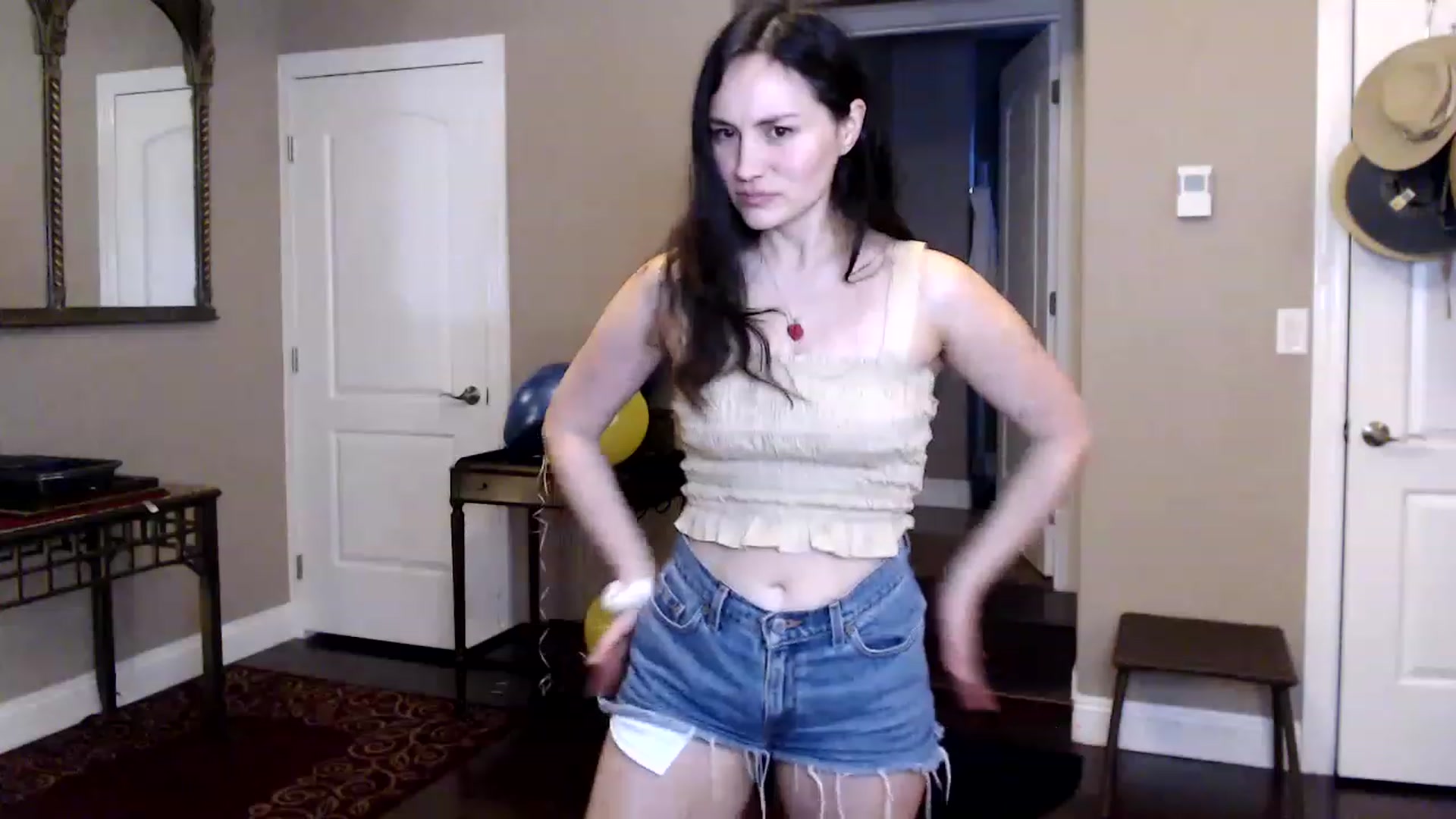 Gallery image thumbnail from Harmony's myfreecams stream on, 01/03/2023, 24:30 image 19 of 20