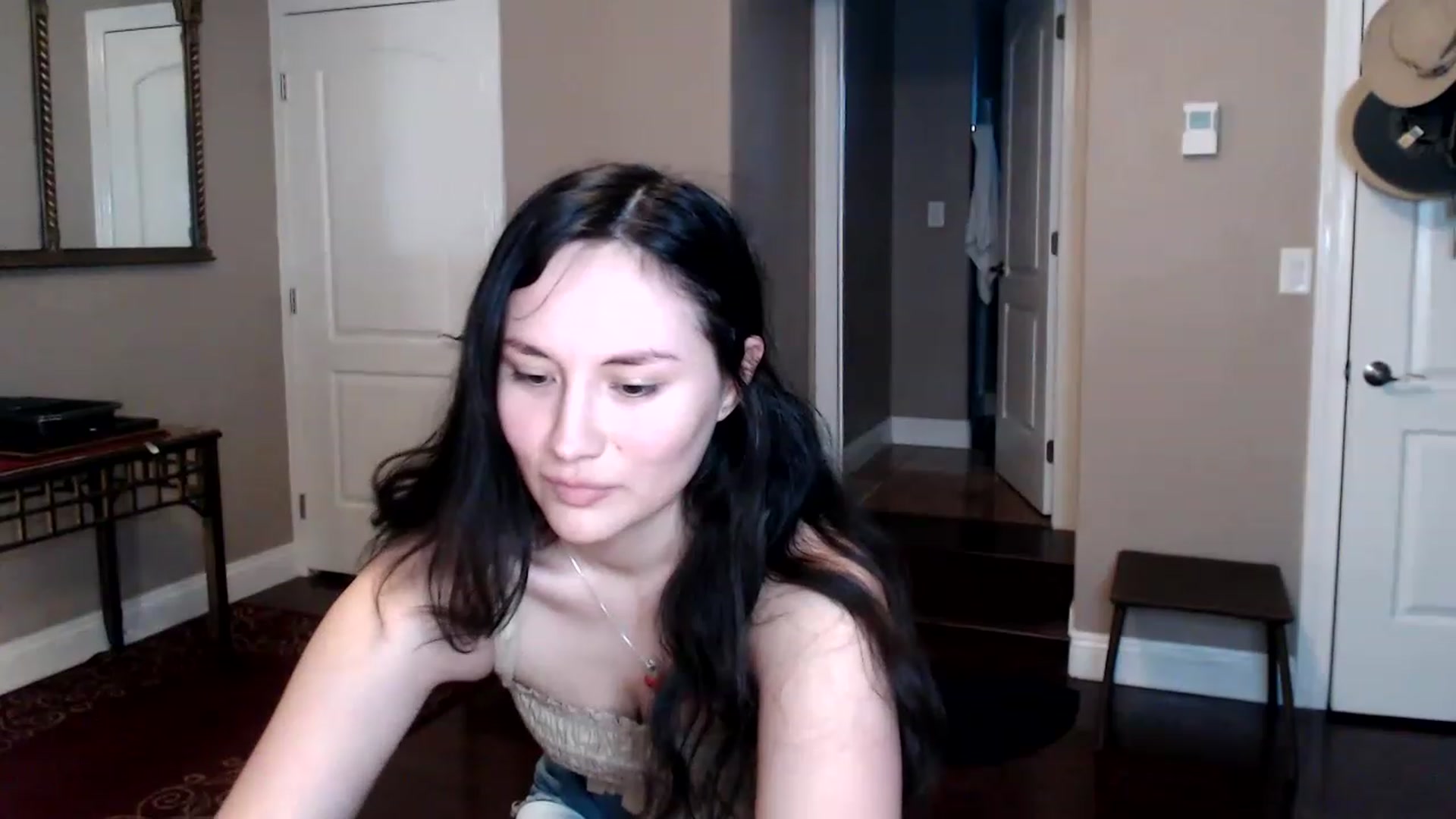 Gallery image thumbnail from Harmony's myfreecams stream on, 01/03/2023, 24:30 image 18 of 20