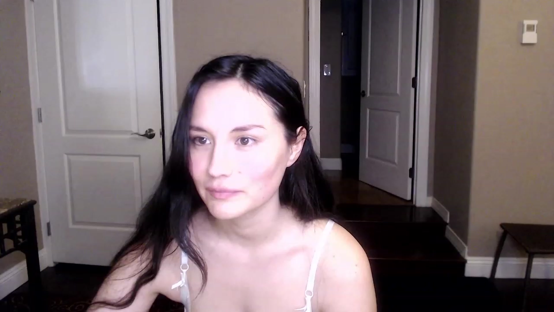 Gallery image thumbnail from Harmony's myfreecams stream on, 01/18/2023, 04:14 image 18 of 20