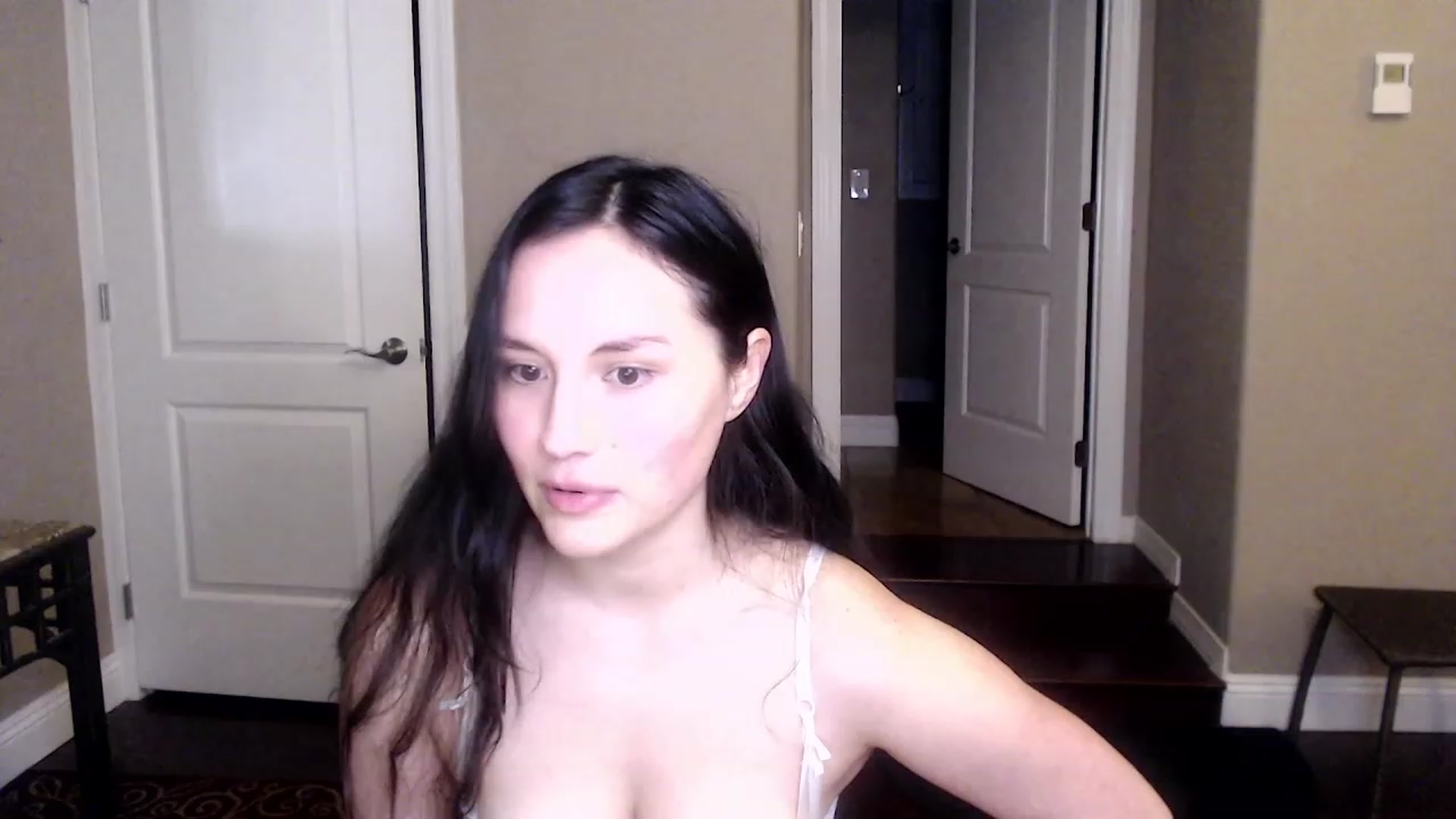 Gallery image thumbnail from Harmony's myfreecams stream on, 01/18/2023, 04:14 image 19 of 20