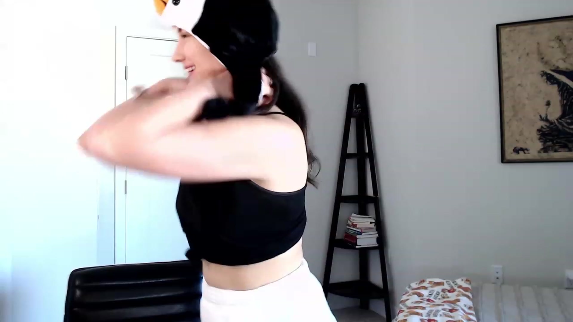 Gallery image thumbnail from Harmony's myfreecams stream on, 03/02/2023, 22:46 image 9 of 20