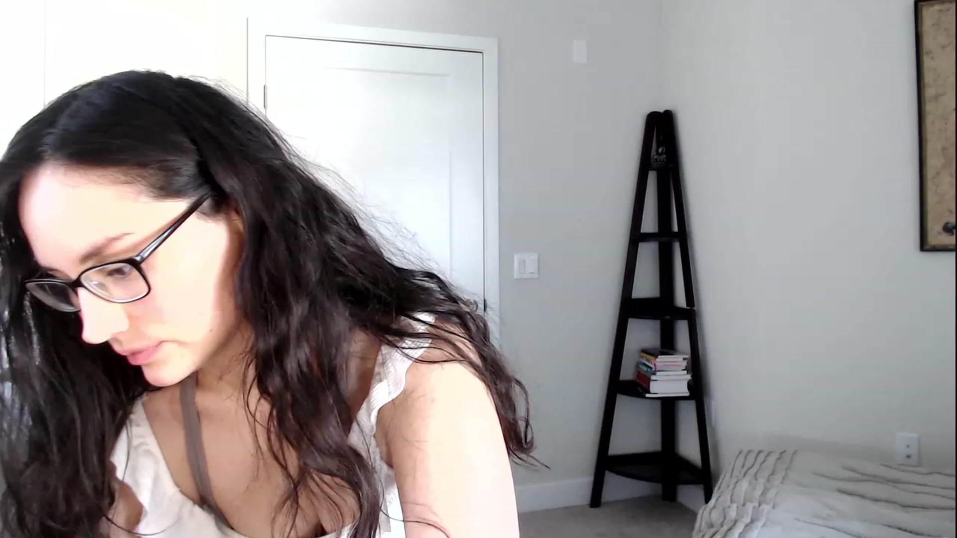 Gallery image thumbnail from Harmony's myfreecams stream on, 03/07/2023, 01:24 image 4 of 20