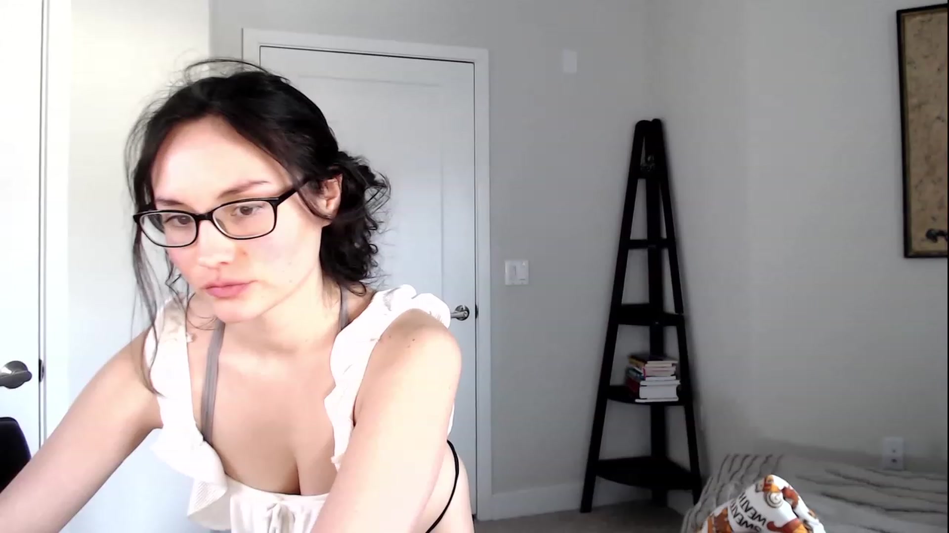 Gallery image thumbnail from Harmony's myfreecams stream on, 03/07/2023, 01:24 image 6 of 20