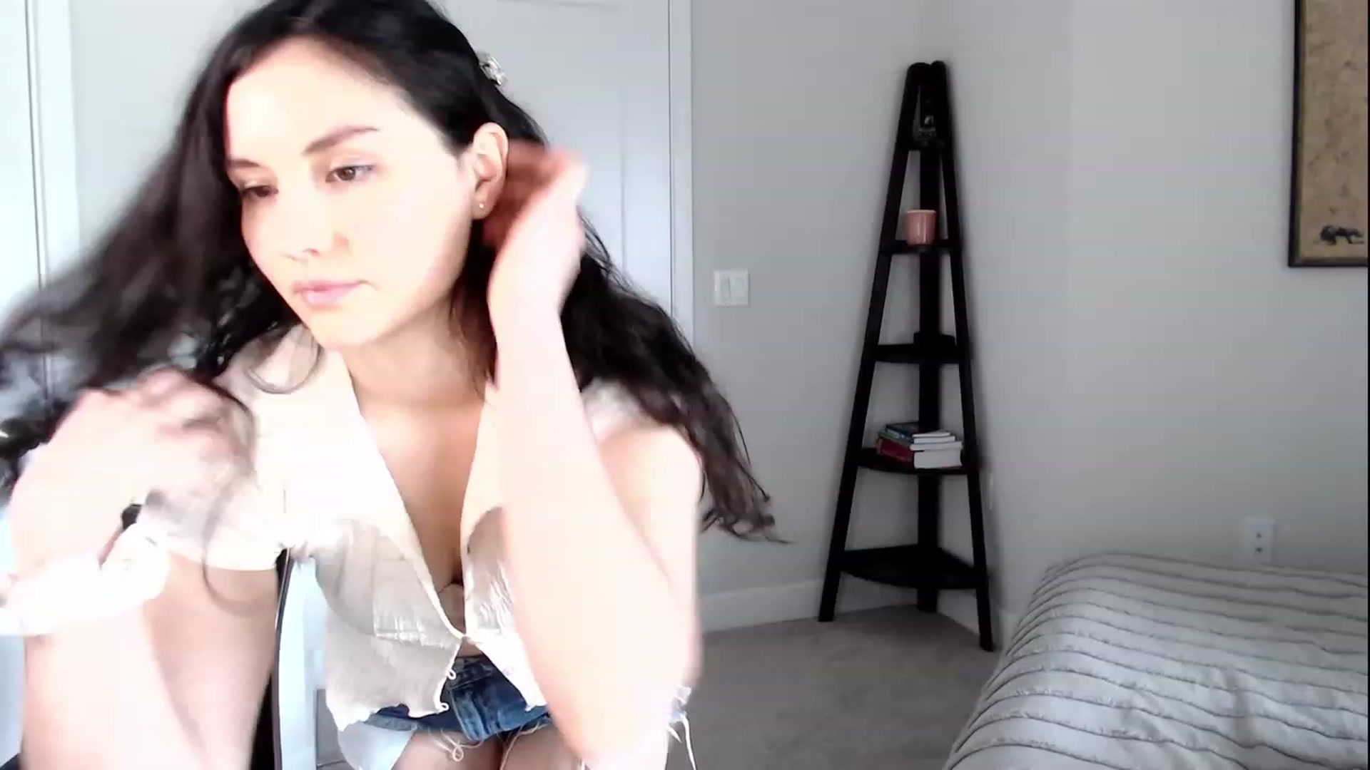 Gallery image thumbnail from Harmony's myfreecams stream on, 03/16/2023, 22:06 image 5 of 20