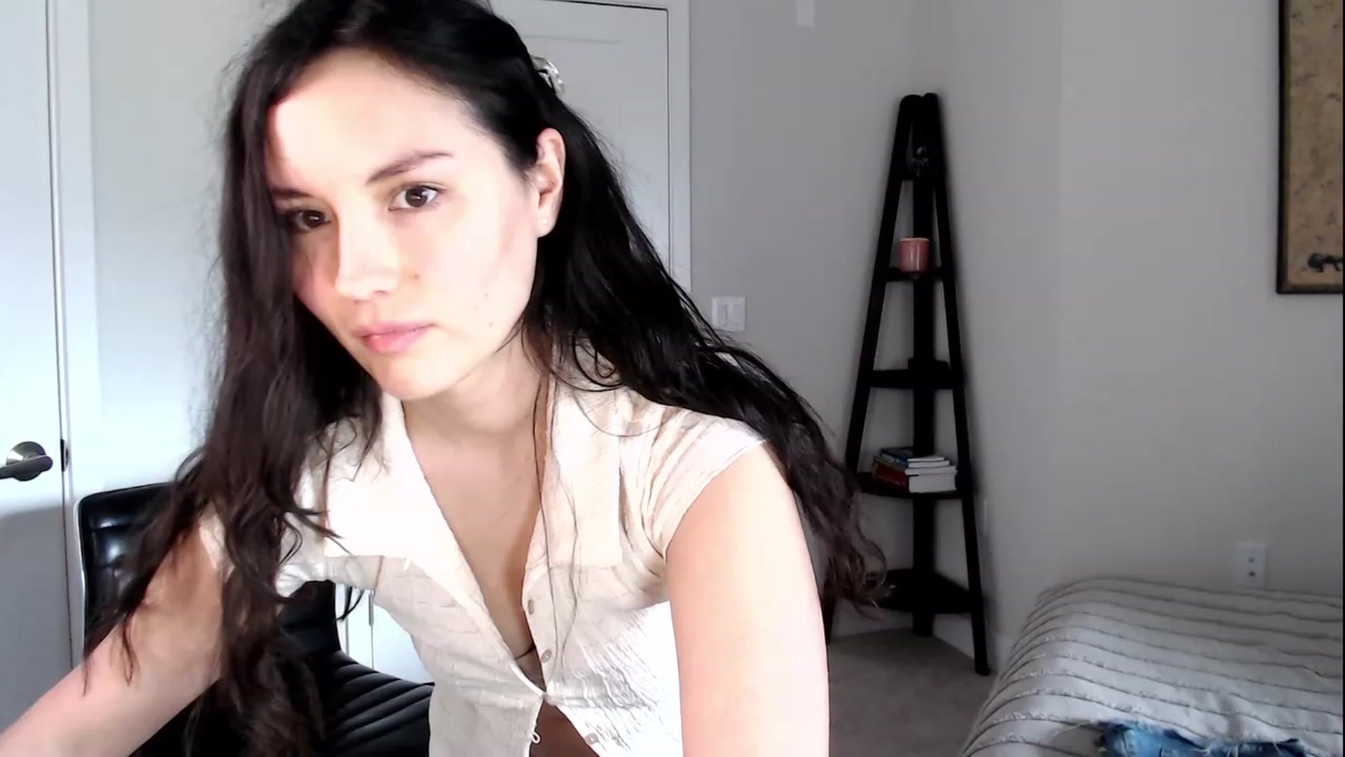 Gallery image thumbnail from Harmony's myfreecams stream on, 03/16/2023, 22:06 image 12 of 20