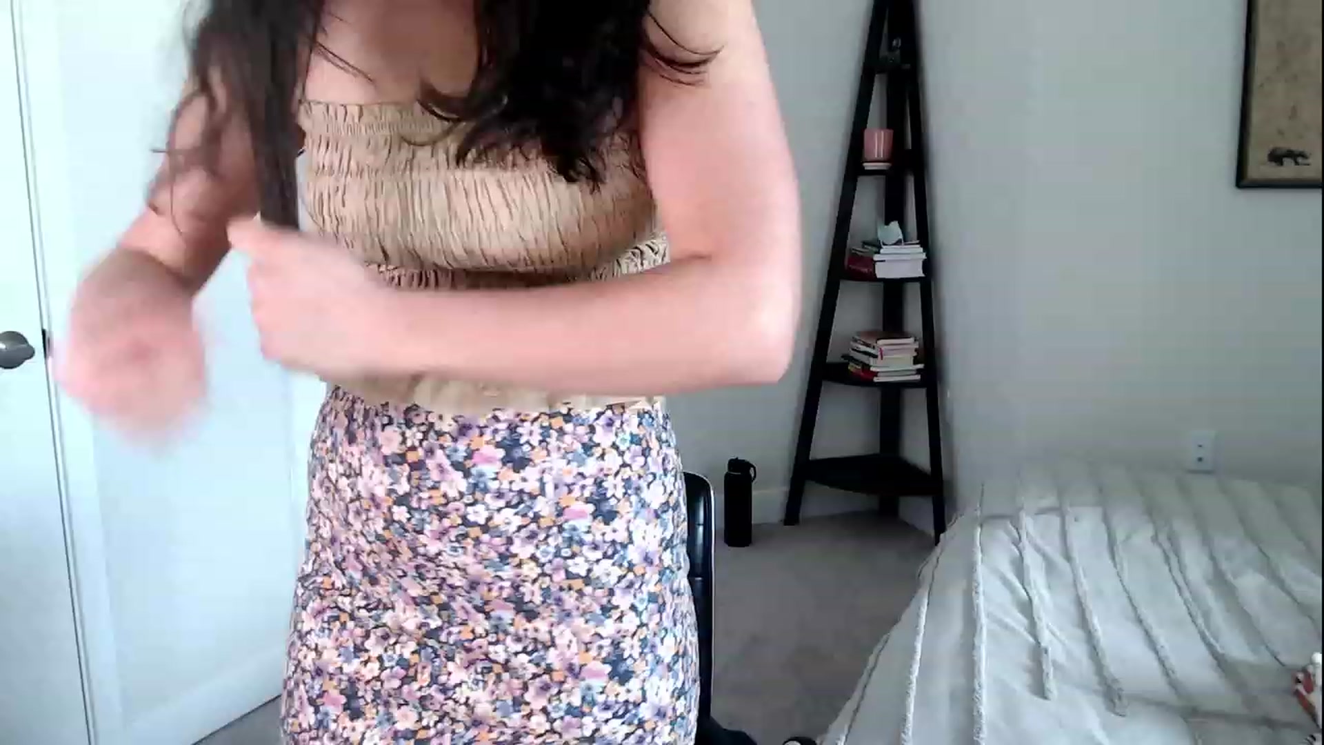 Gallery image thumbnail from Harmony's myfreecams stream on, 03/20/2023, 20:23 image 11 of 20