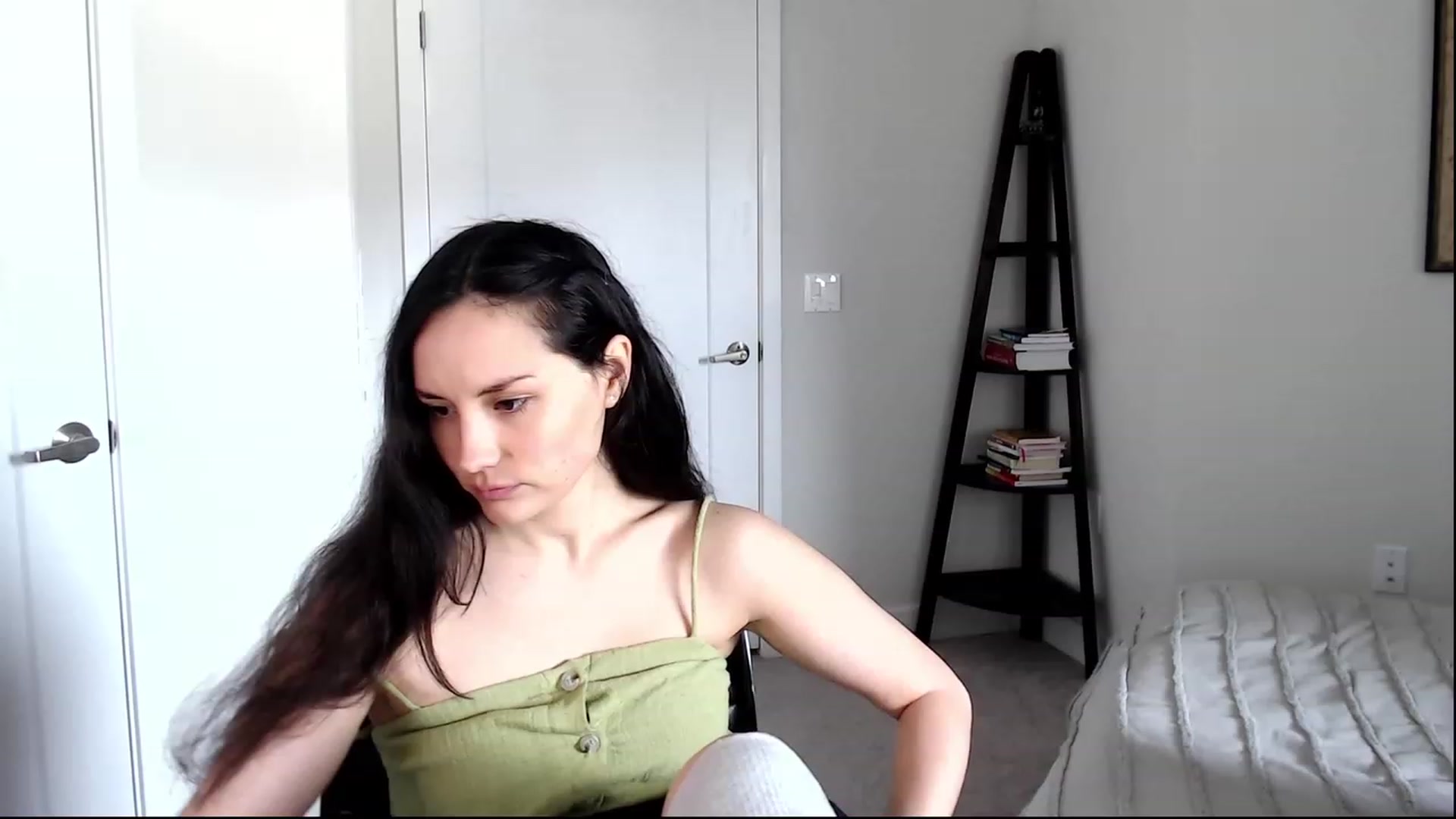 Gallery image thumbnail from Harmony's myfreecams stream on, 03/21/2023, 20:17 image 18 of 20