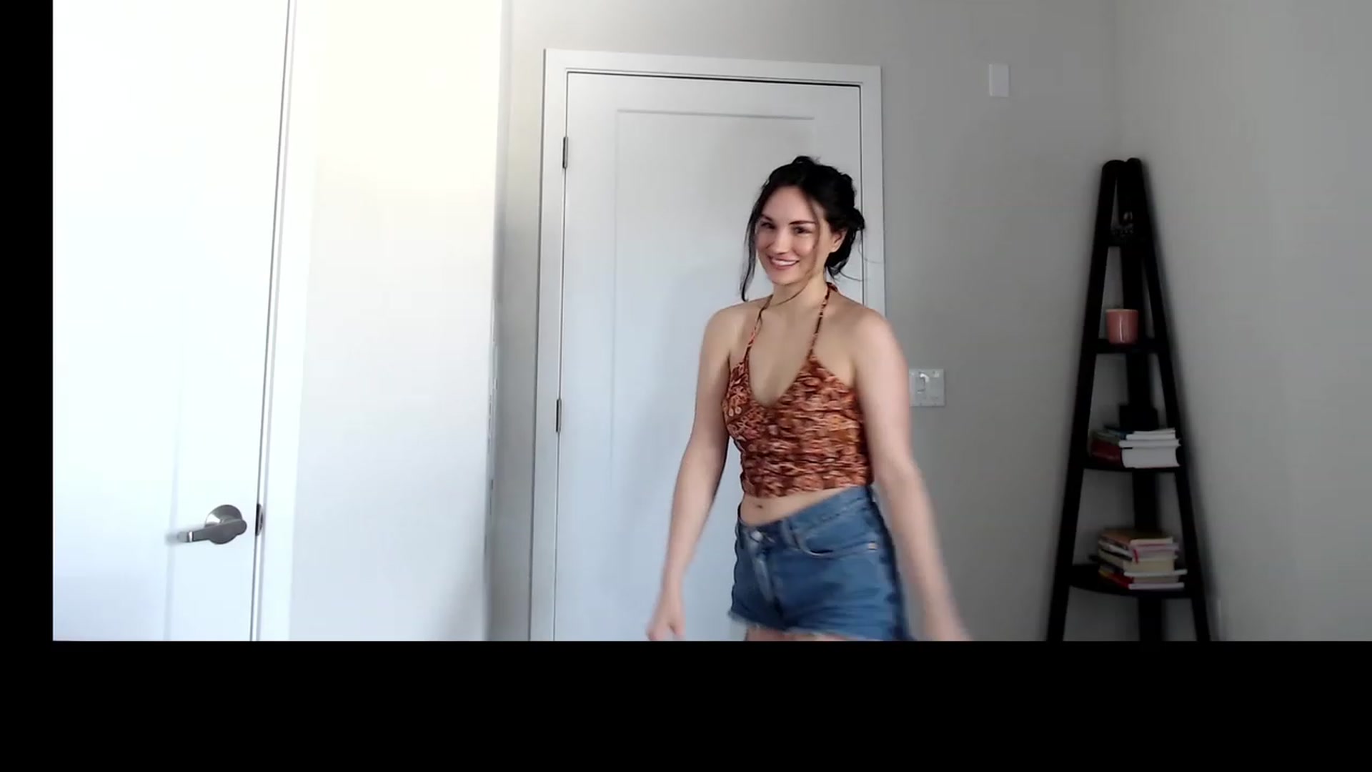 Gallery image thumbnail from Harmony's myfreecams stream on, 03/24/2023, 21:41 image 18 of 20