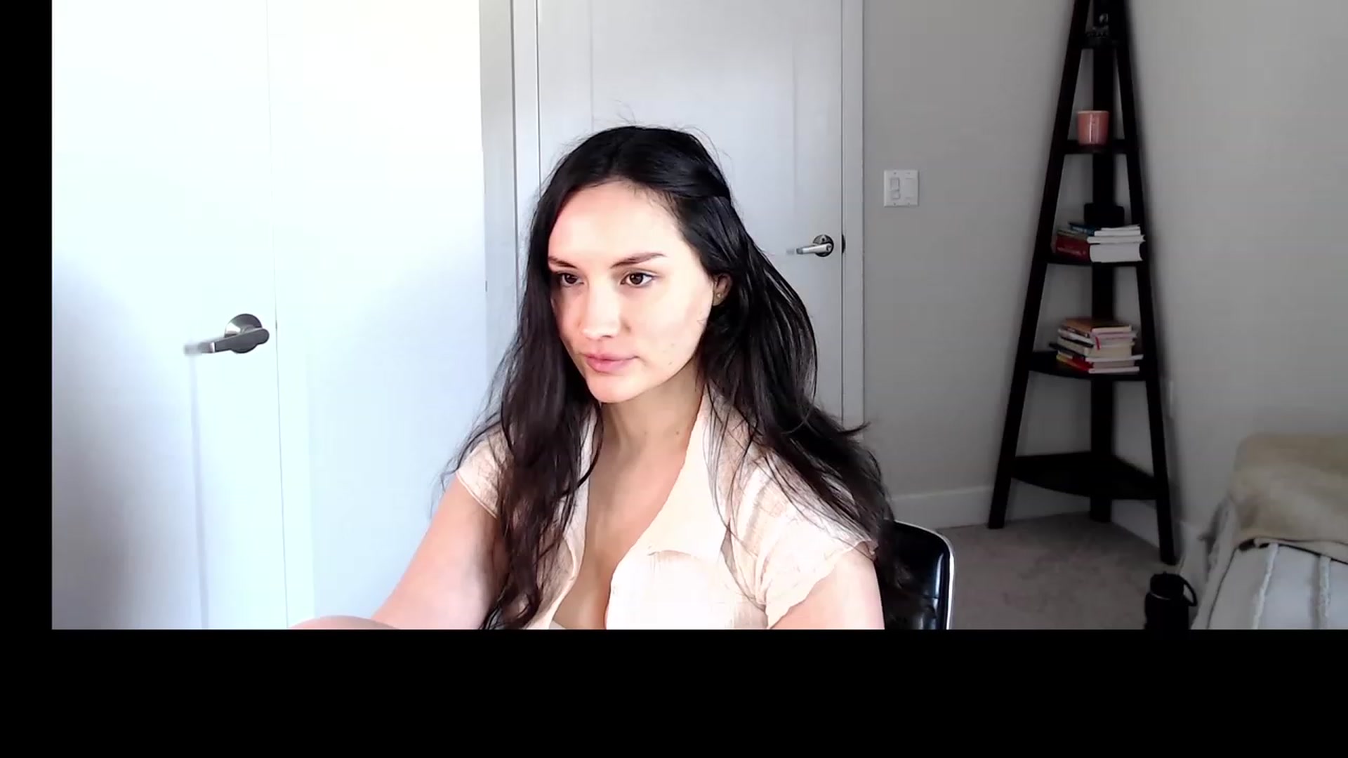 Gallery image thumbnail from Harmony's myfreecams stream on, 03/25/2023, 23:03 image 6 of 20