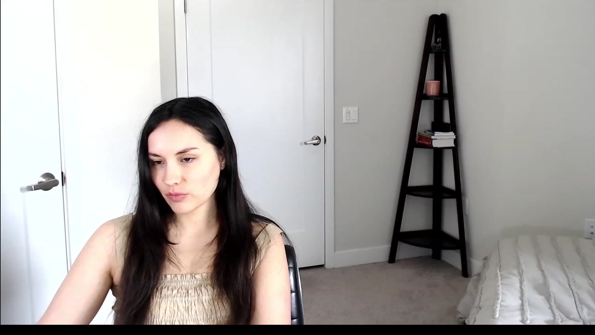 Gallery image thumbnail from Harmony's myfreecams stream on, 03/29/2023, 20:42 image 13 of 20