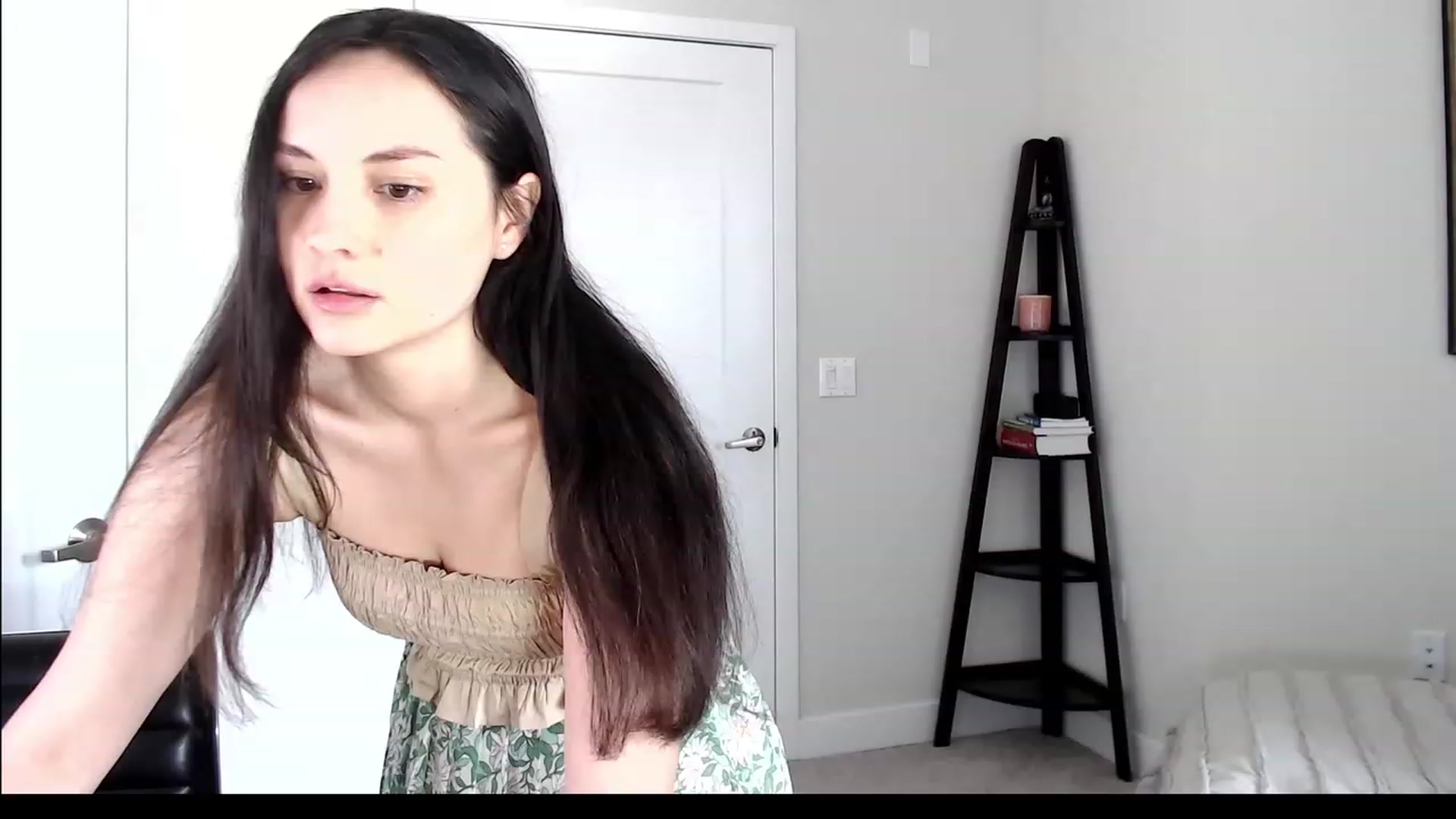 Gallery image thumbnail from Harmony's myfreecams stream on, 03/29/2023, 20:42 image 16 of 20