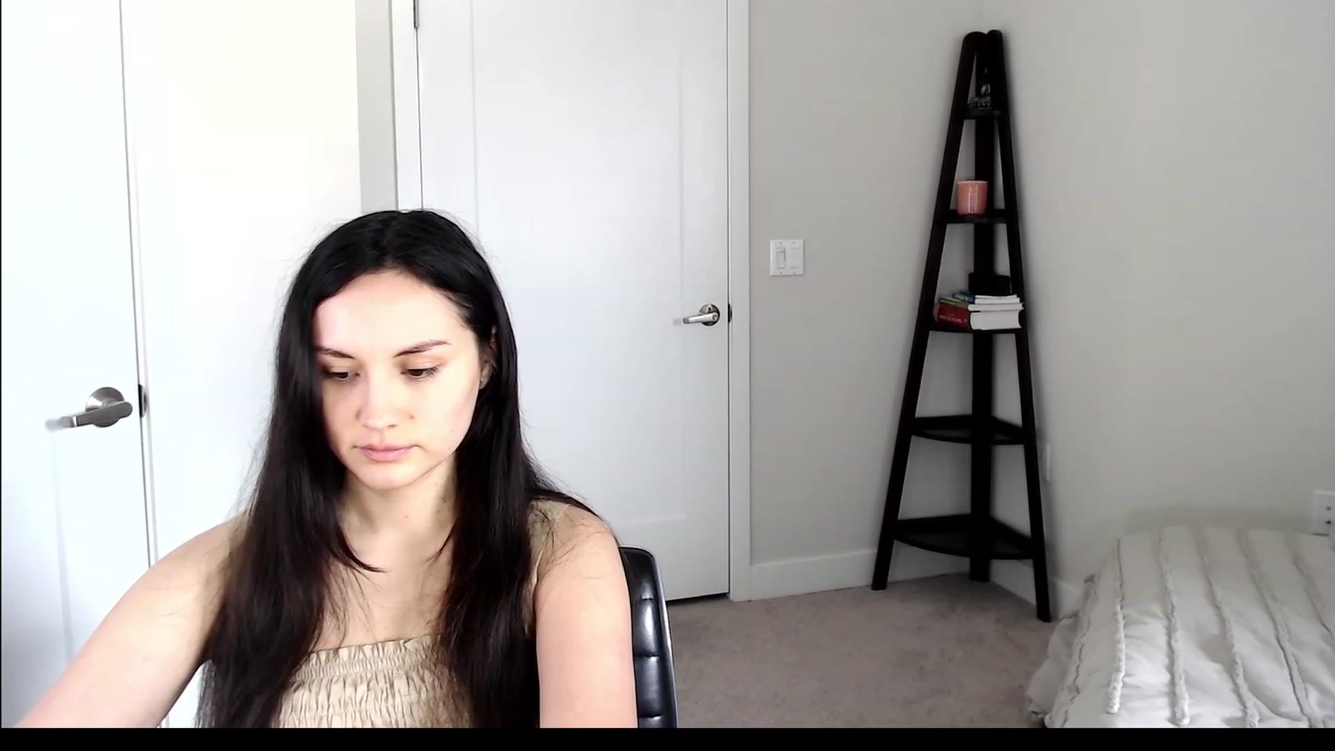 Gallery image thumbnail from Harmony's myfreecams stream on, 03/29/2023, 20:42 image 10 of 20