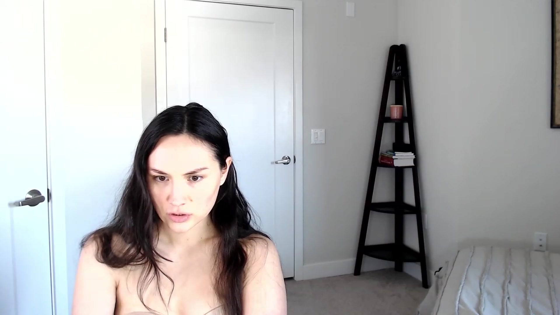 Gallery image thumbnail from Harmony's myfreecams stream on, 04/01/2023, 22:24 image 12 of 20