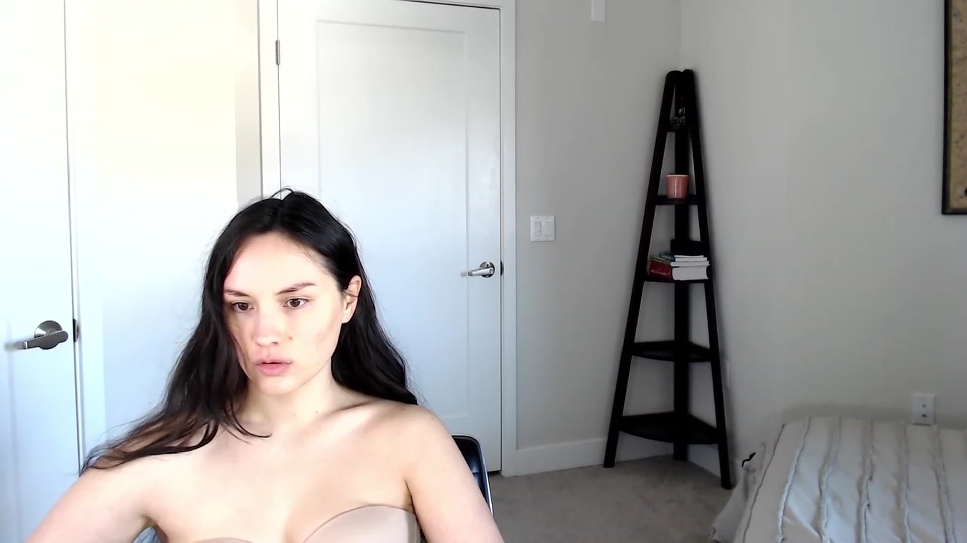 Gallery image thumbnail from Harmony's myfreecams stream on, 04/01/2023, 22:24 image 19 of 20