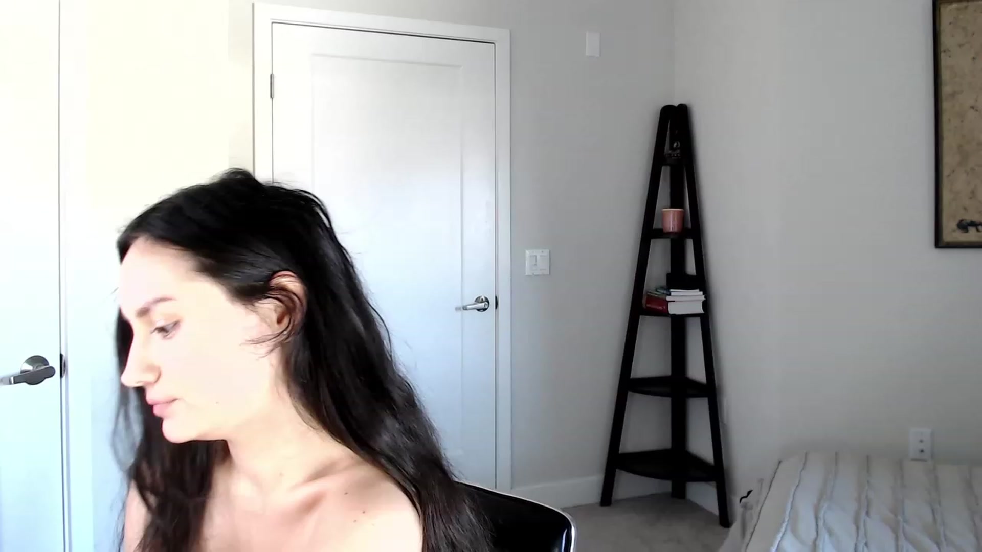 Gallery image thumbnail from Harmony's myfreecams stream on, 04/02/2023, 24:00 image 3 of 20