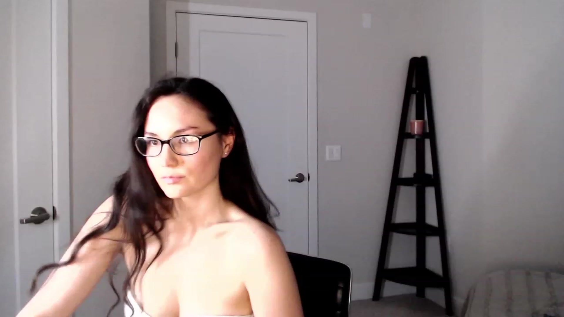 Gallery image thumbnail from Harmony's myfreecams stream on, 04/18/2023, 05:21 image 18 of 20