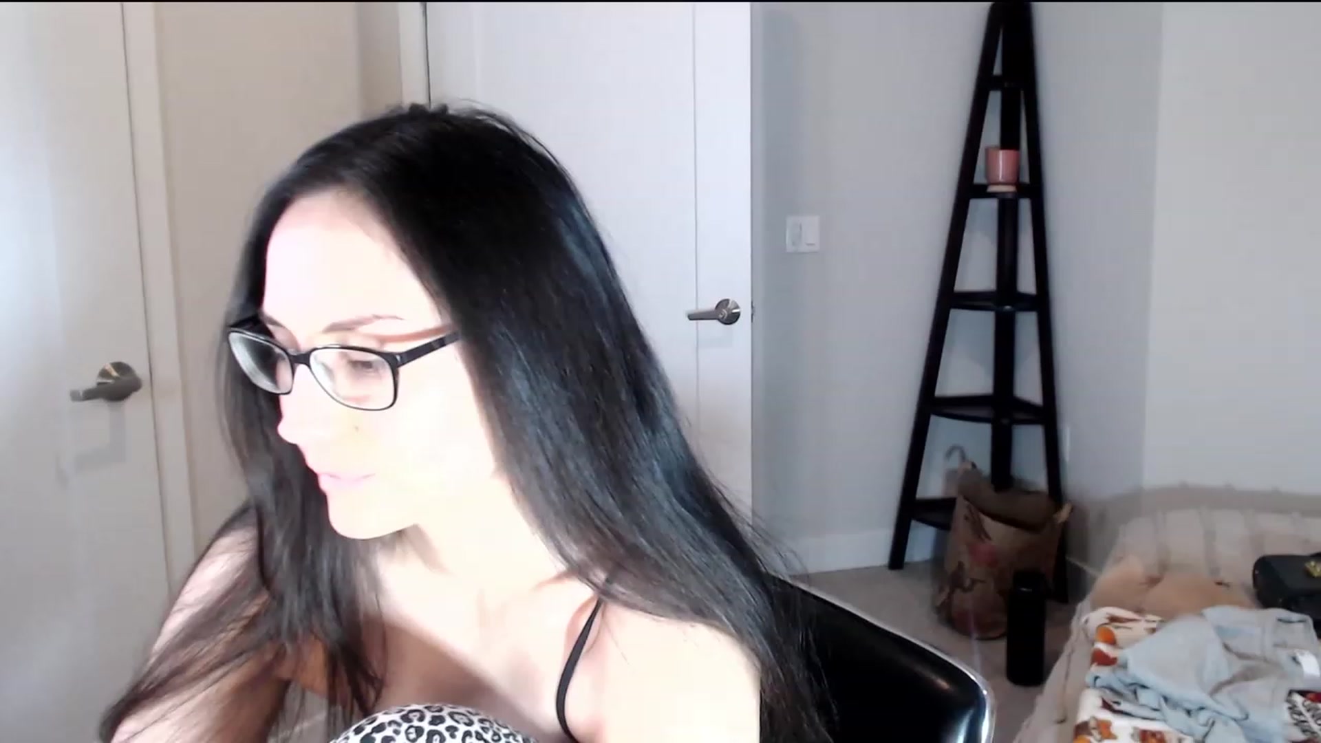 Gallery image thumbnail from Harmony's myfreecams stream on, 04/23/2023, 08:51 image 15 of 20