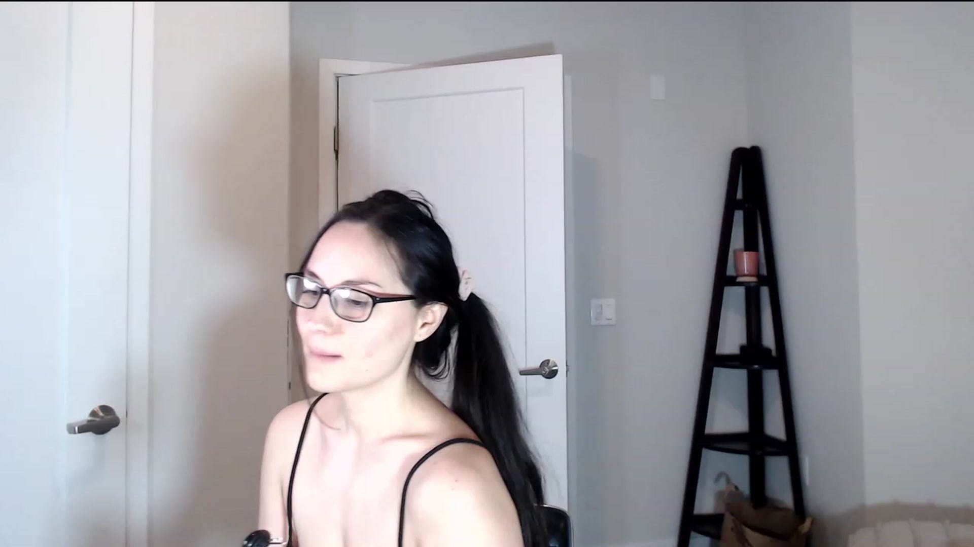 Gallery image thumbnail from Harmony's myfreecams stream on, 04/23/2023, 08:51 image 8 of 20